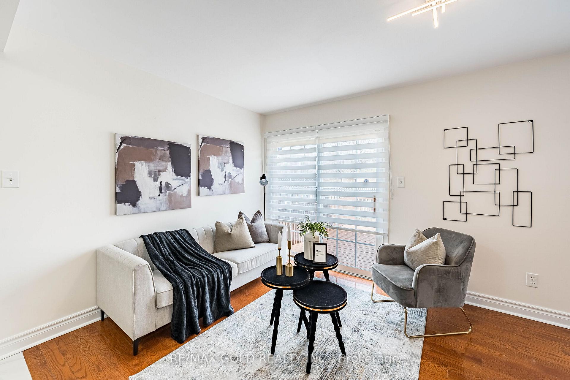 Photo 19 of 76 Secord Crescent, Brampton, Fletcher's Meadow — HOMEH