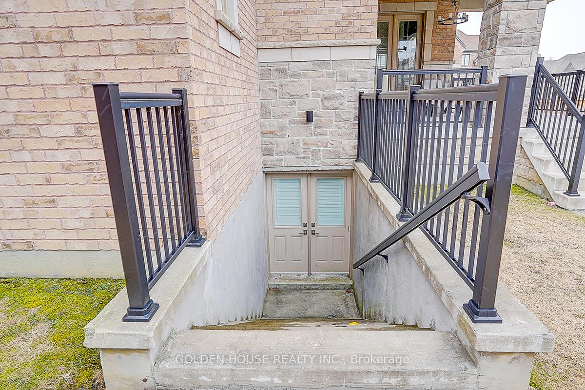 Photo 22 of 150 Elmers Lane, King, King City — HOMEH
