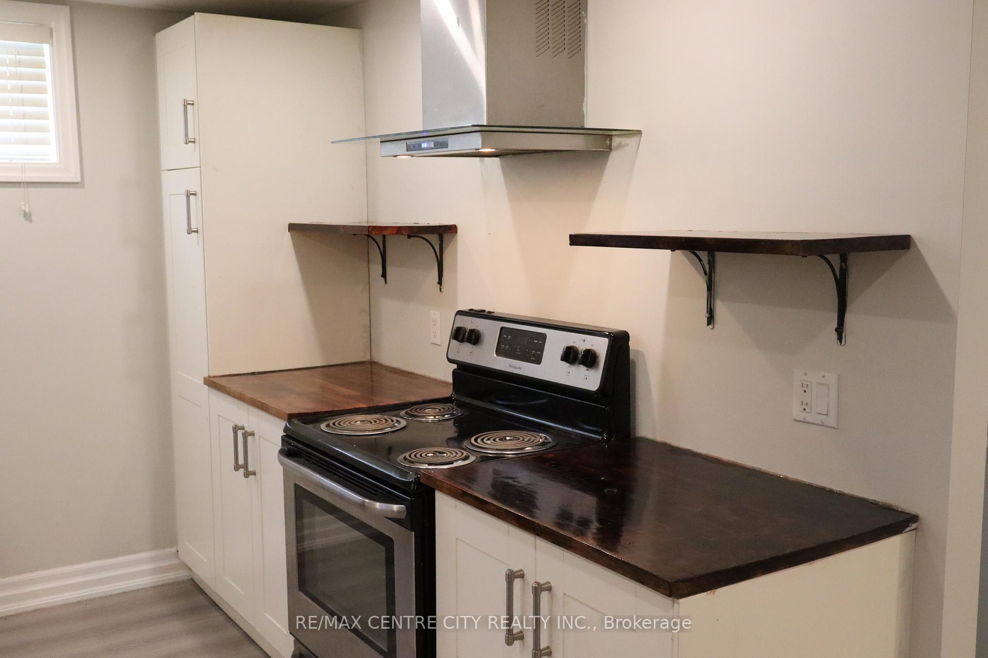 Photo 7 of 83 Britannia Avenue, London, North N — HOMEH