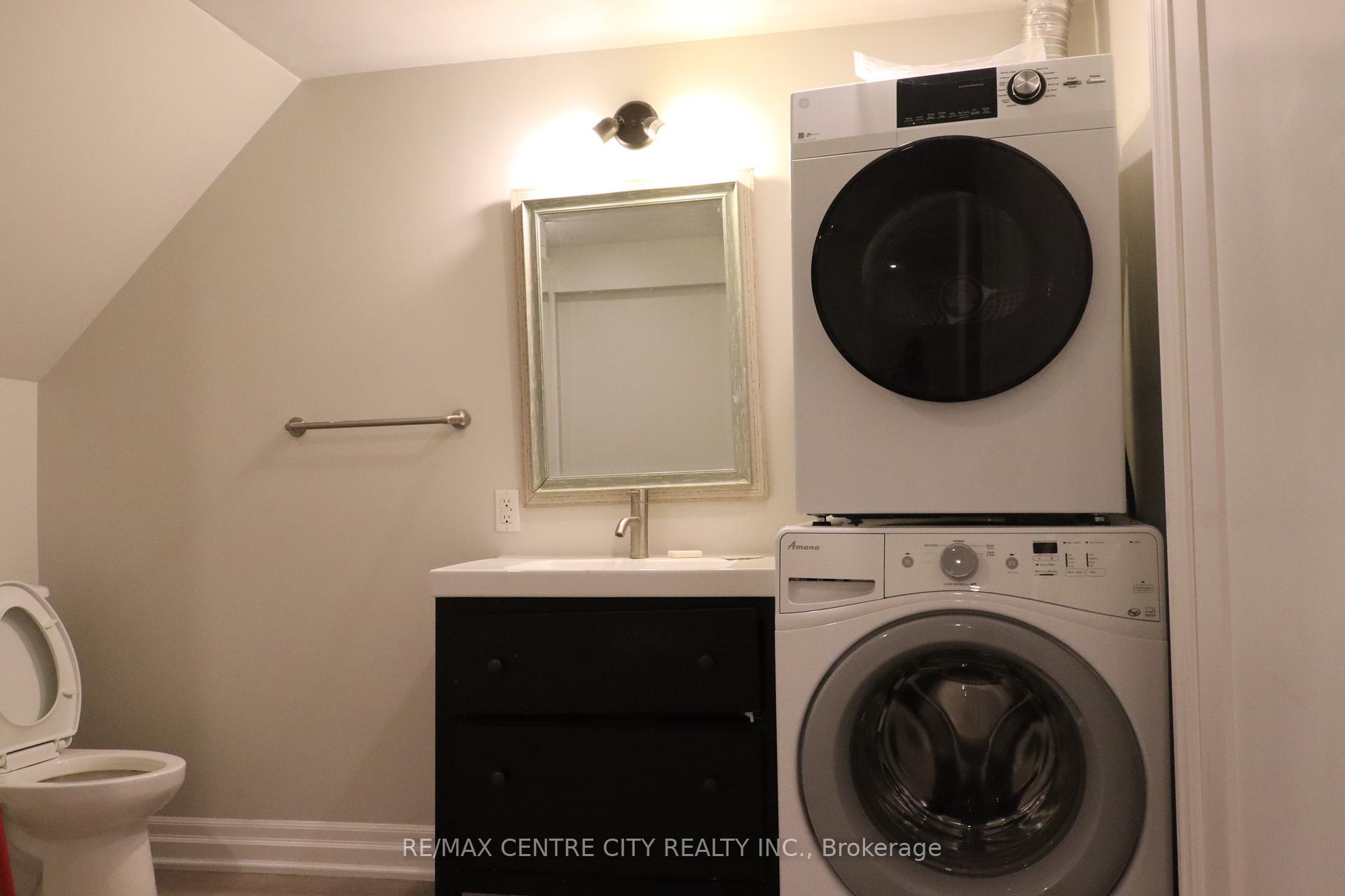 Photo 10 of 83 Britannia Avenue, London, North N — HOMEH