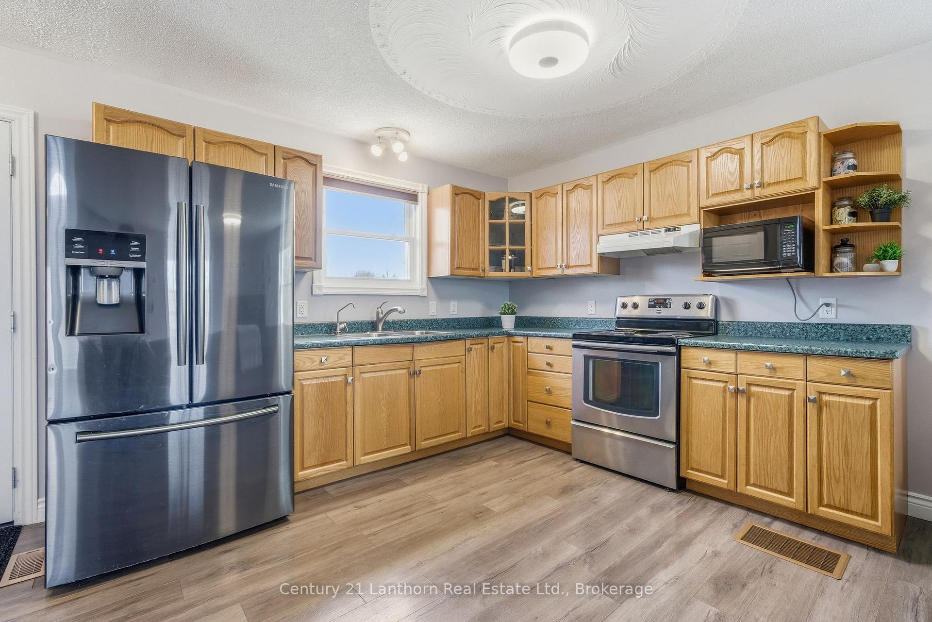 Photo 9 of 656 A Cooper Road, Madoc — HOMEH