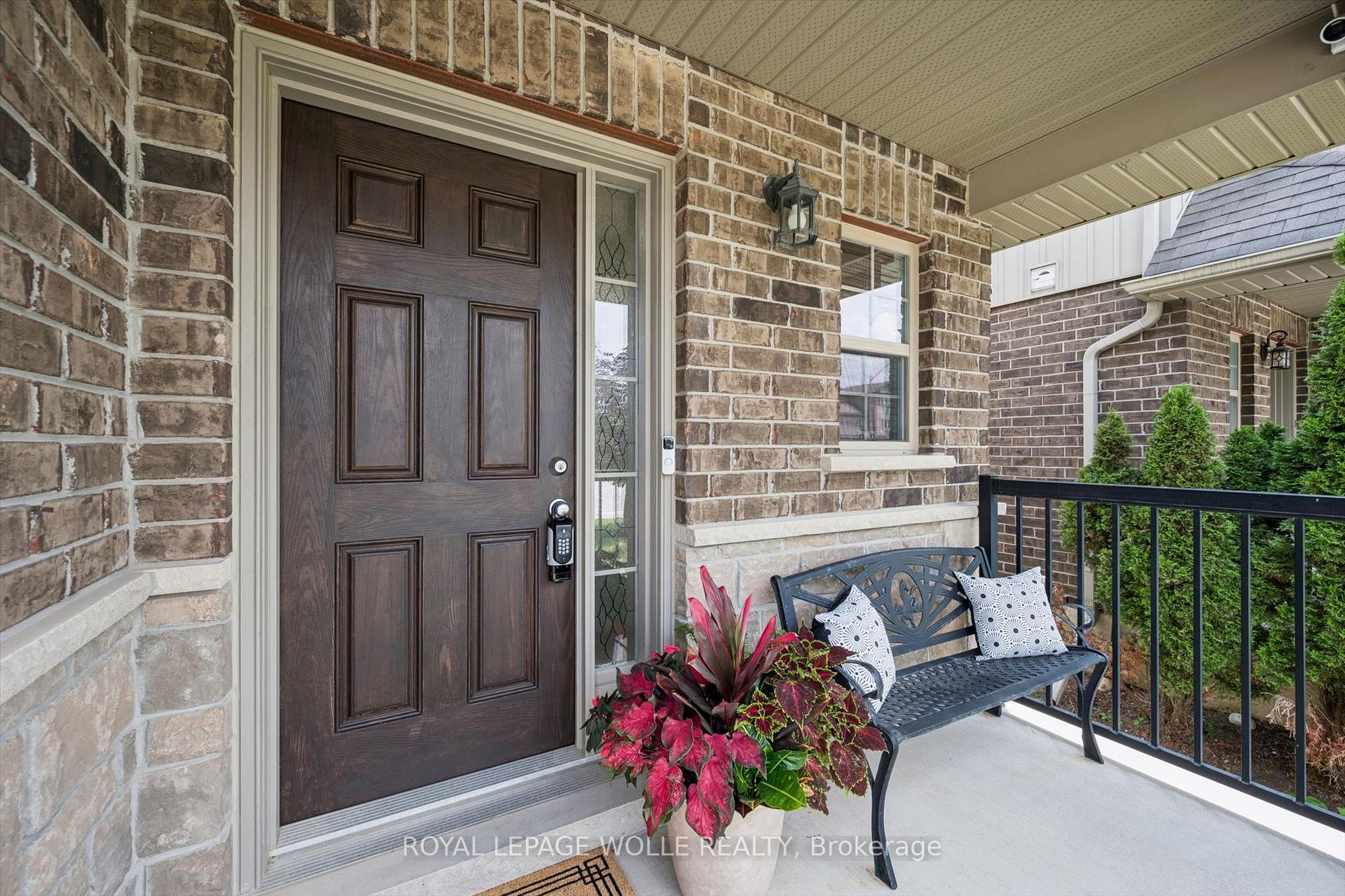 Photo 7 of 45 Captain Mccallum Drive, Wilmot, New Hamburg — HOMEH