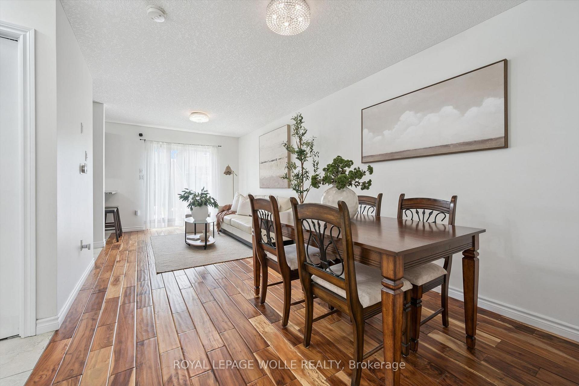 Photo 10 of 45 Captain Mccallum Drive, Wilmot, New Hamburg — HOMEH