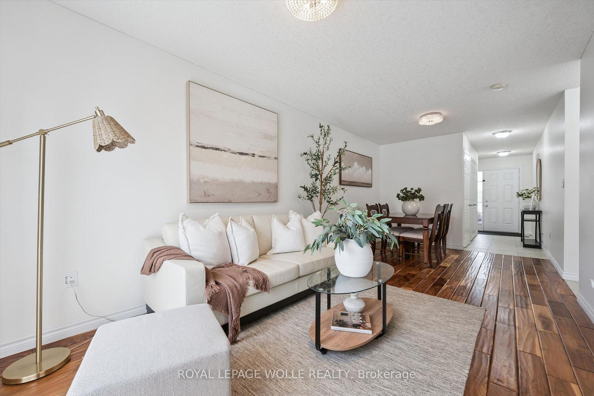 Photo 13 of 45 Captain Mccallum Drive, Wilmot, New Hamburg — HOMEH