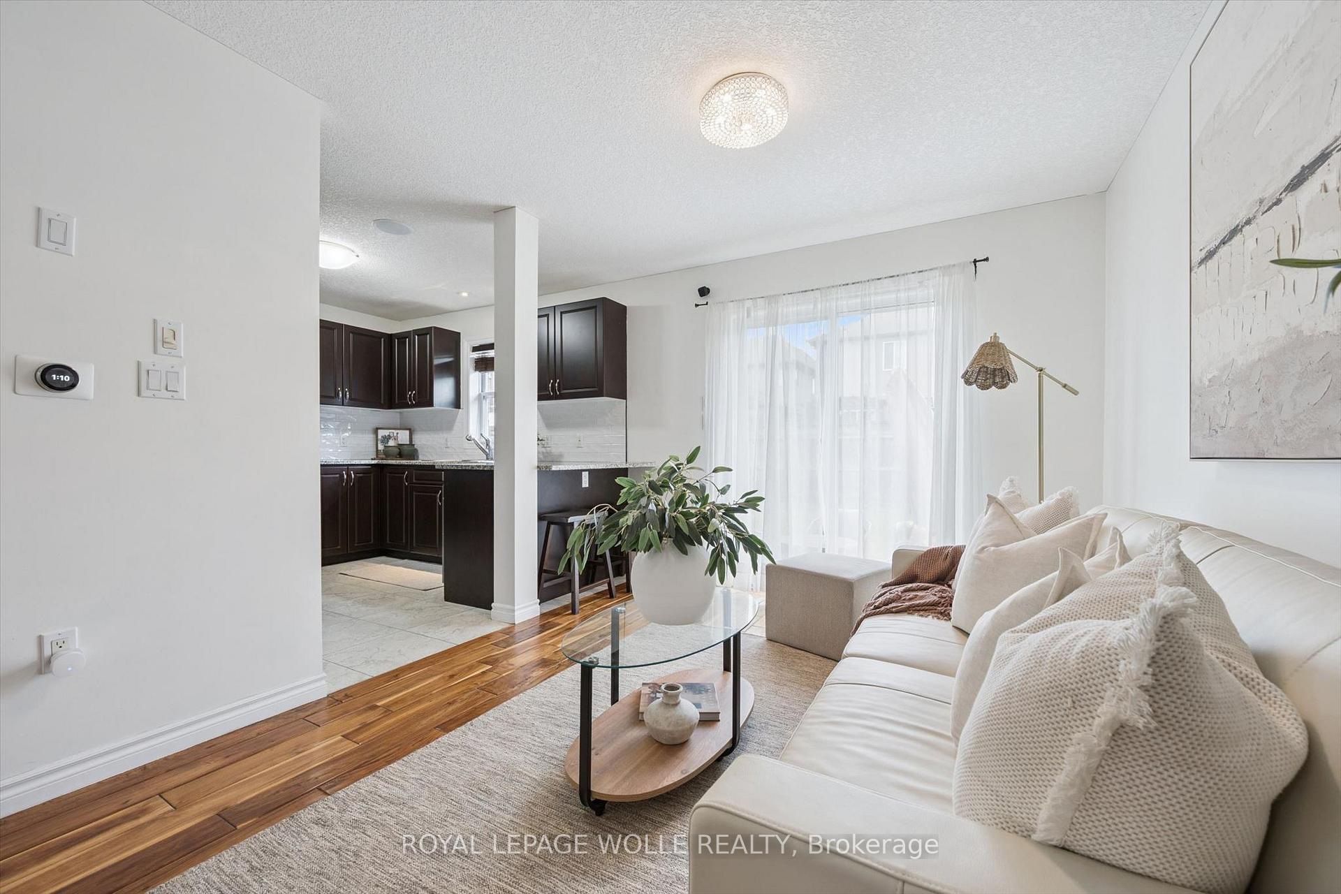 Photo 15 of 45 Captain Mccallum Drive, Wilmot, New Hamburg — HOMEH