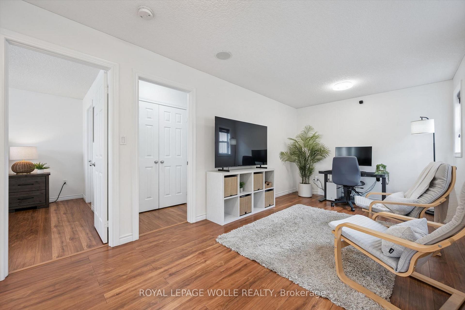 Photo 21 of 45 Captain Mccallum Drive, Wilmot, New Hamburg — HOMEH