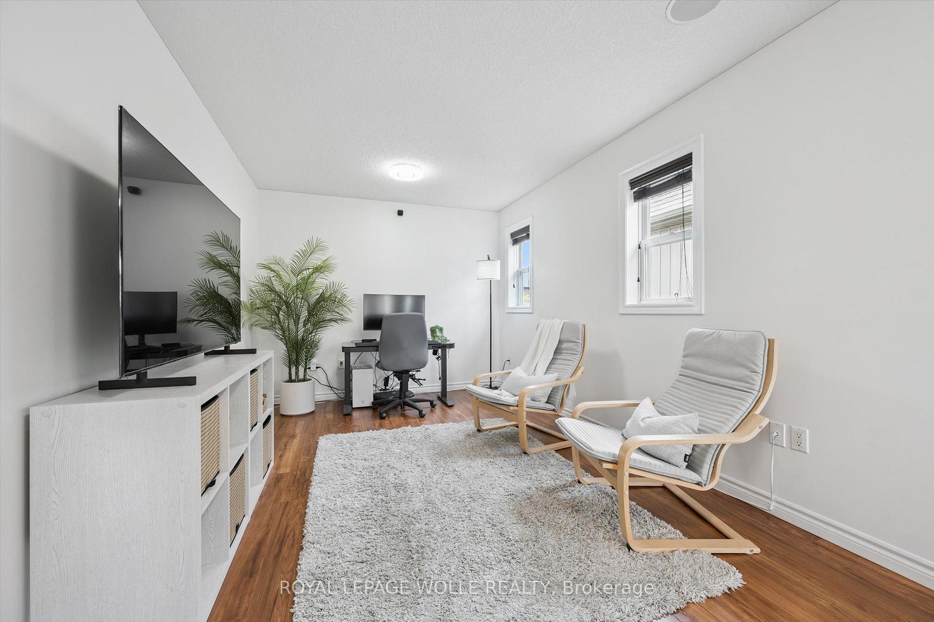 Photo 22 of 45 Captain Mccallum Drive, Wilmot, New Hamburg — HOMEH