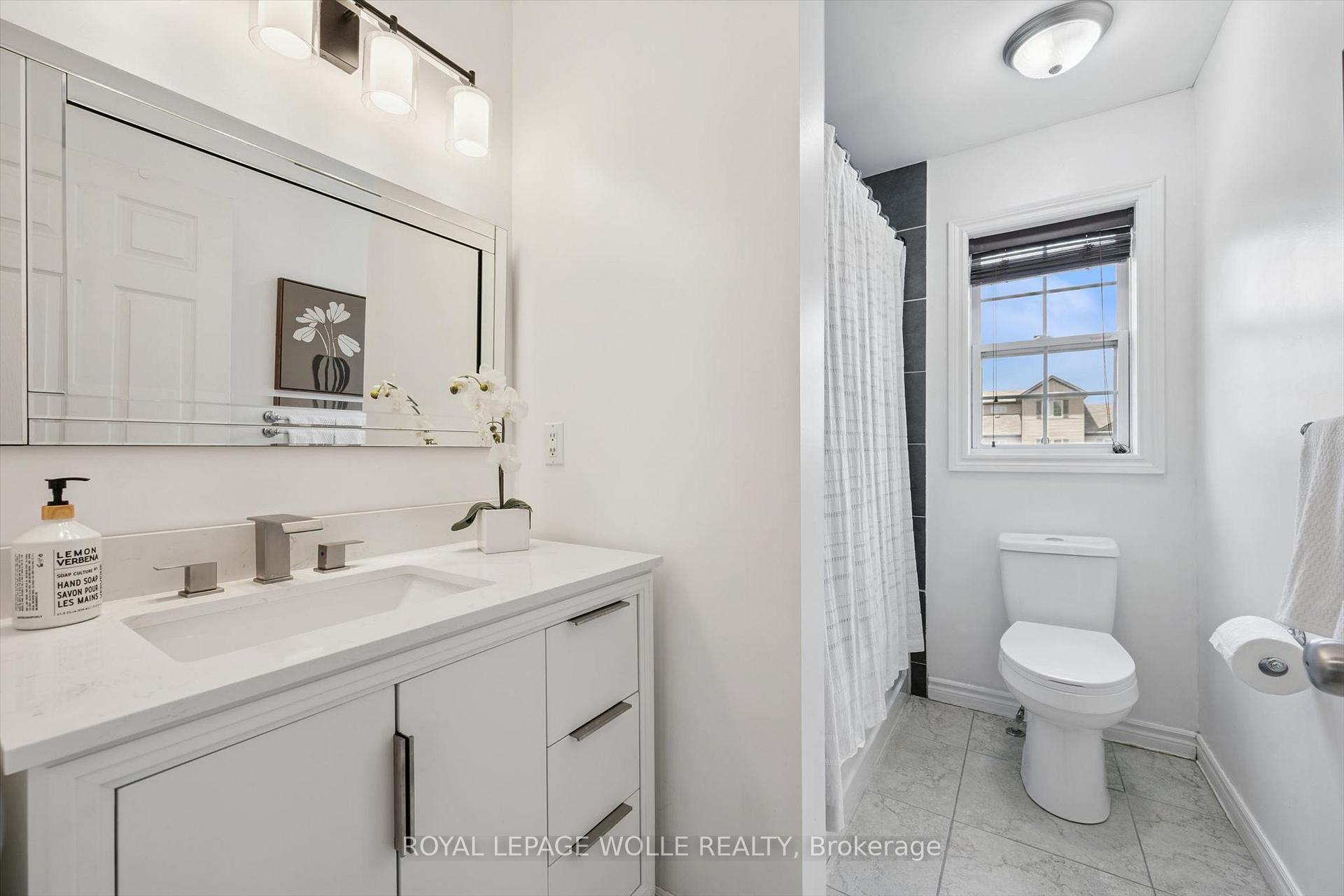 Photo 27 of 45 Captain Mccallum Drive, Wilmot, New Hamburg — HOMEH