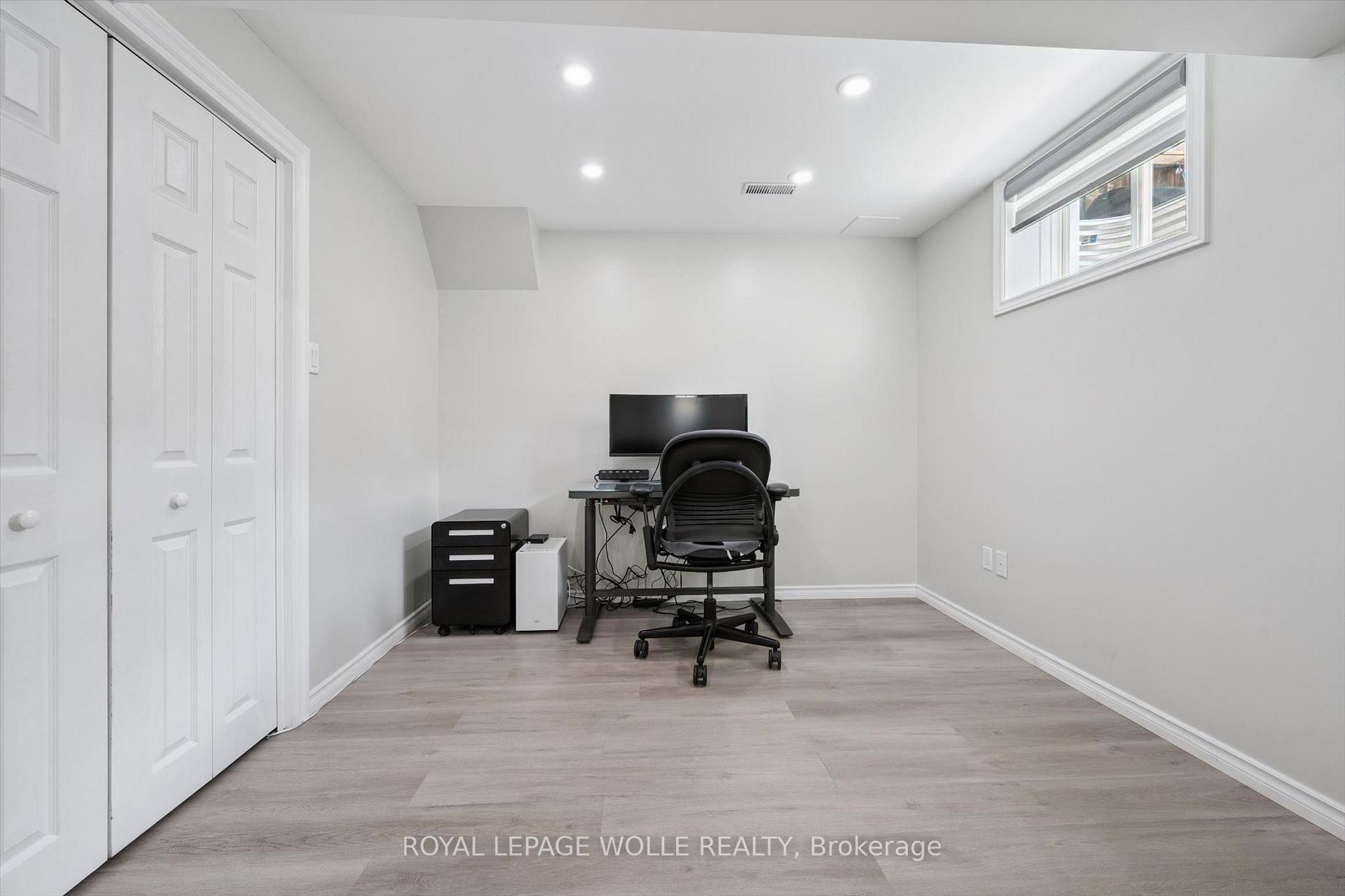 Photo 34 of 45 Captain Mccallum Drive, Wilmot, New Hamburg — HOMEH