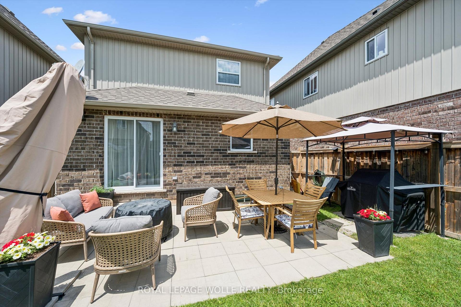 Photo 40 of 45 Captain Mccallum Drive, Wilmot, New Hamburg — HOMEH