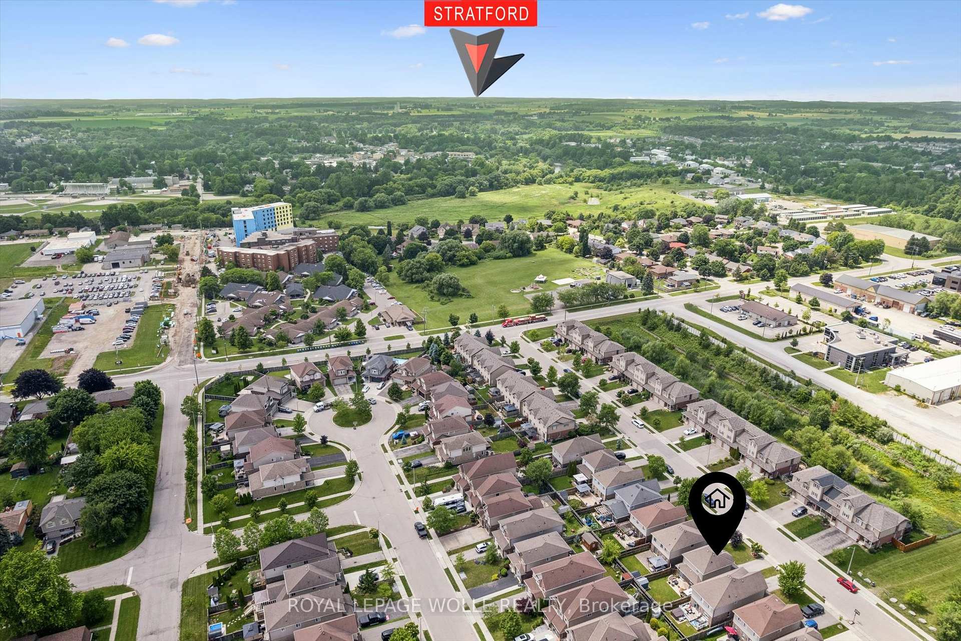 Photo 46 of 45 Captain Mccallum Drive, Wilmot, New Hamburg — HOMEH