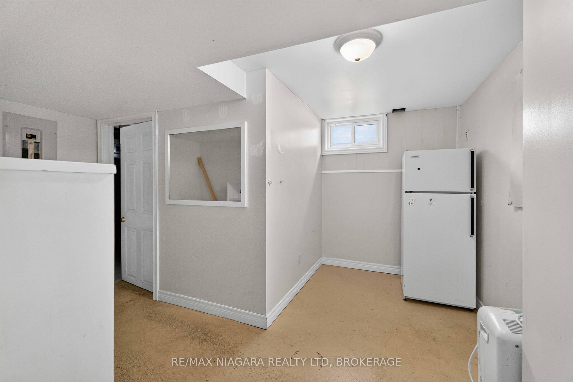 Photo 25 of 3440 St. Patrick Avenue, Niagara Falls, Stamford — HOMEH