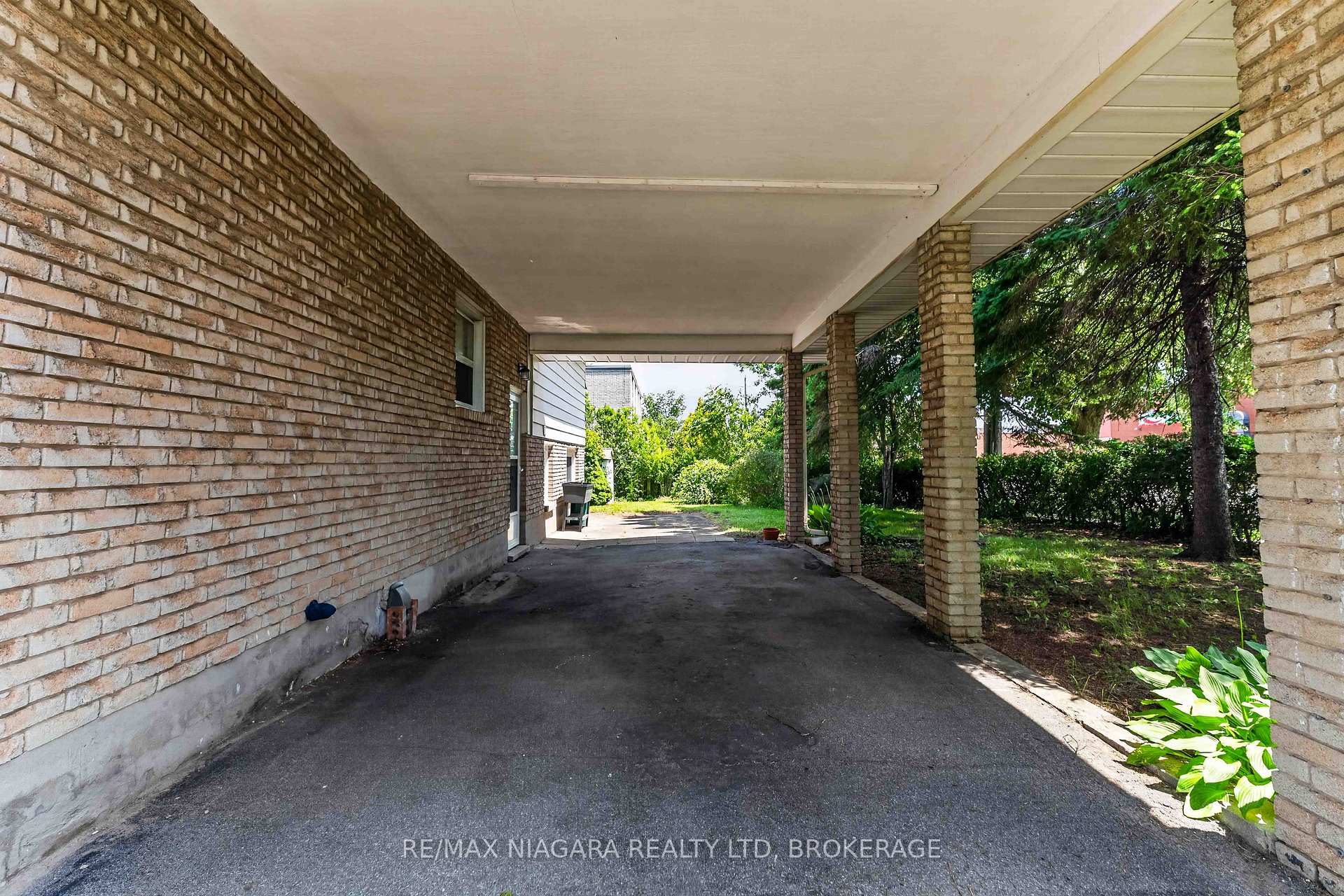 Photo 28 of 3440 St. Patrick Avenue, Niagara Falls, Stamford — HOMEH