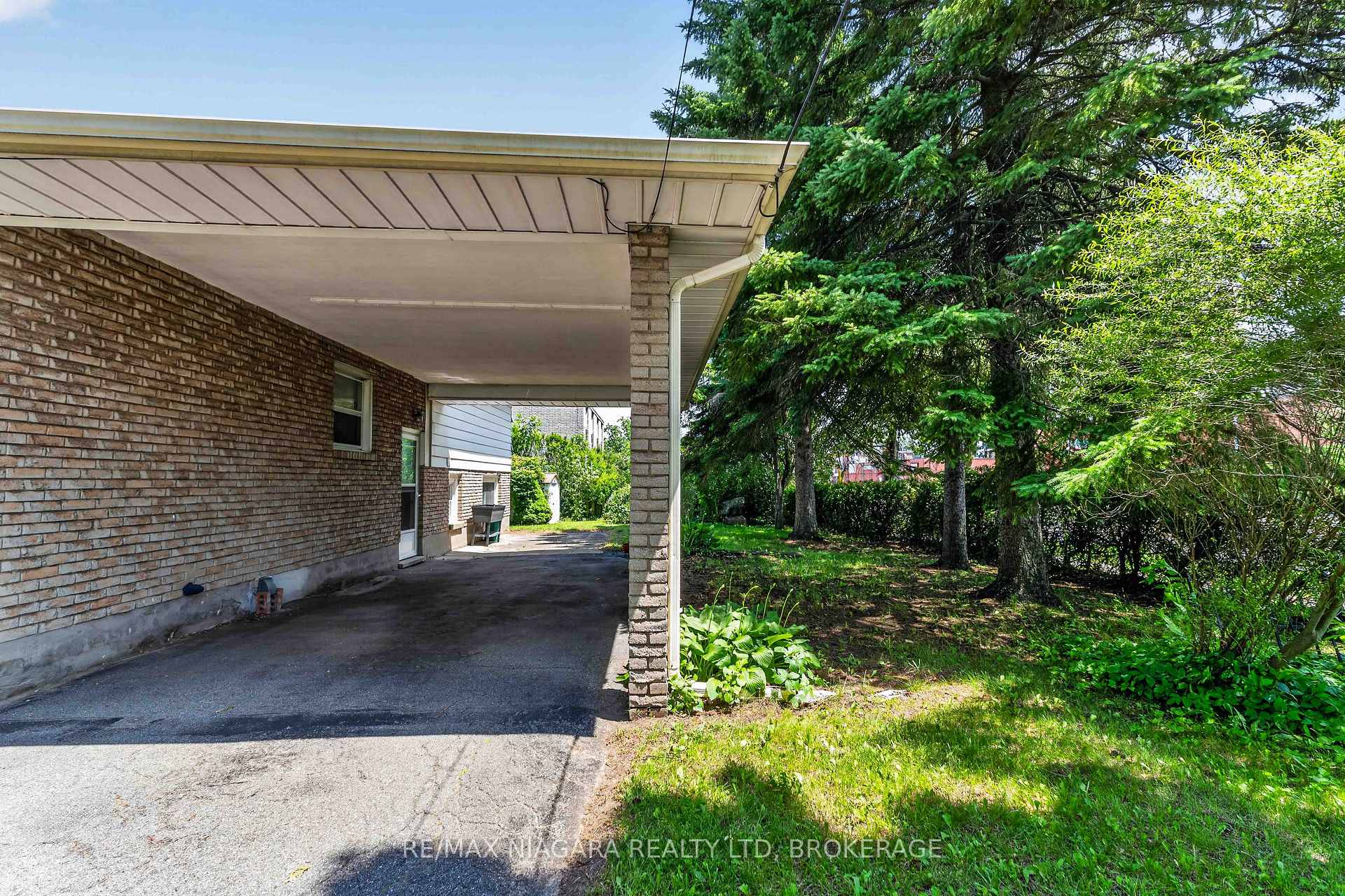 Photo 29 of 3440 St. Patrick Avenue, Niagara Falls, Stamford — HOMEH