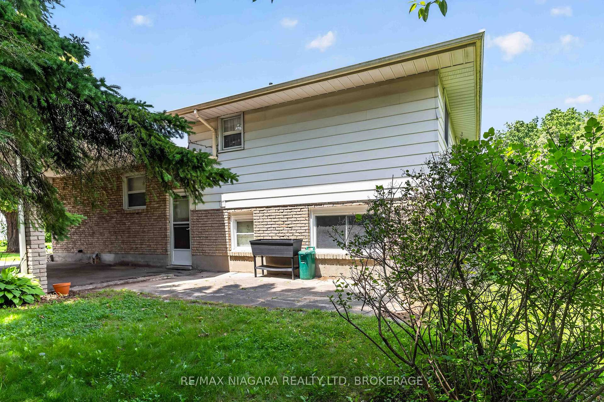 Photo 30 of 3440 St. Patrick Avenue, Niagara Falls, Stamford — HOMEH
