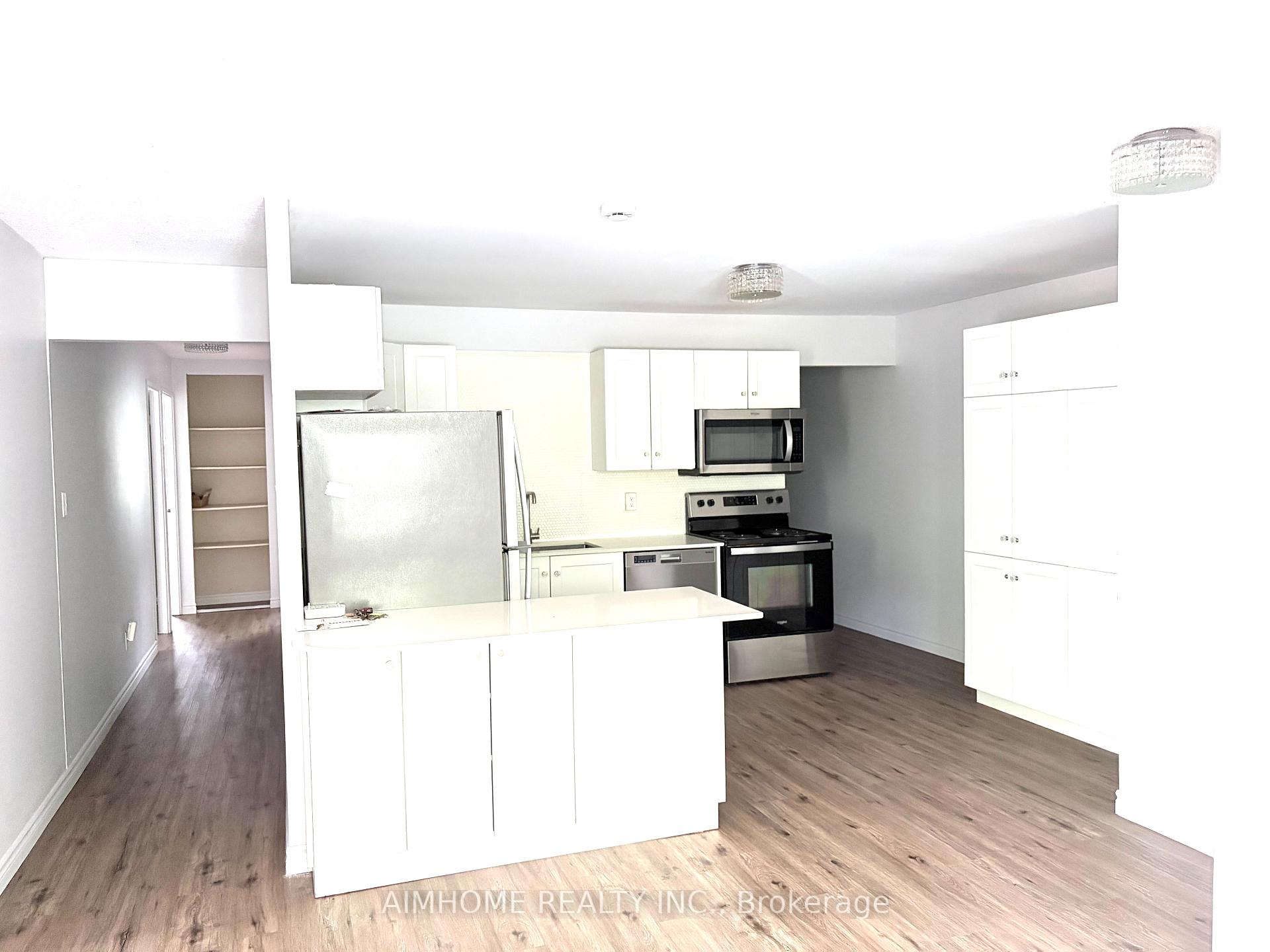 Photo 2 of 109 Westmount Road N, Waterloo, Beechwood — HOMEH