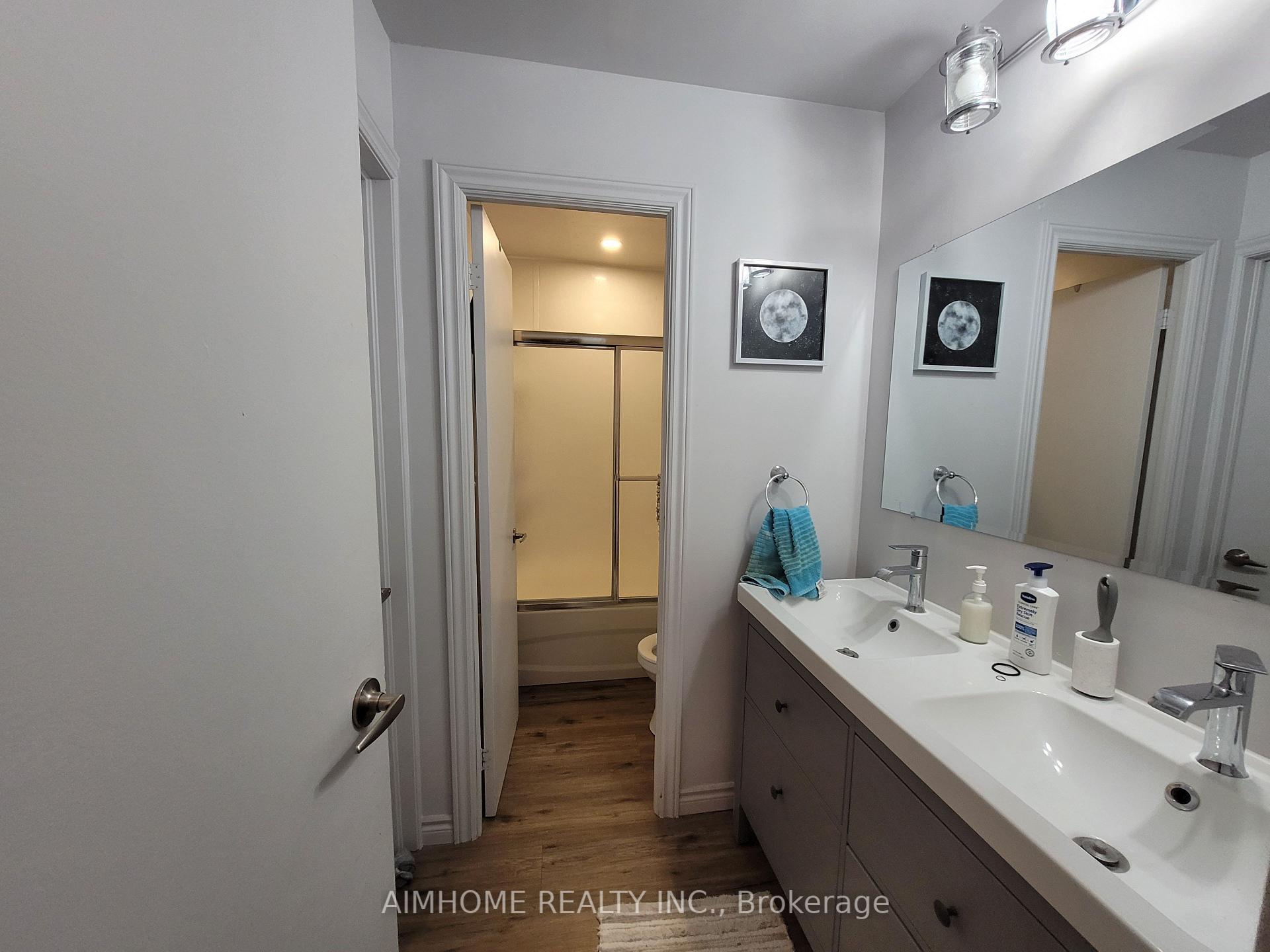 Photo 9 of 109 Westmount Road N, Waterloo, Beechwood — HOMEH