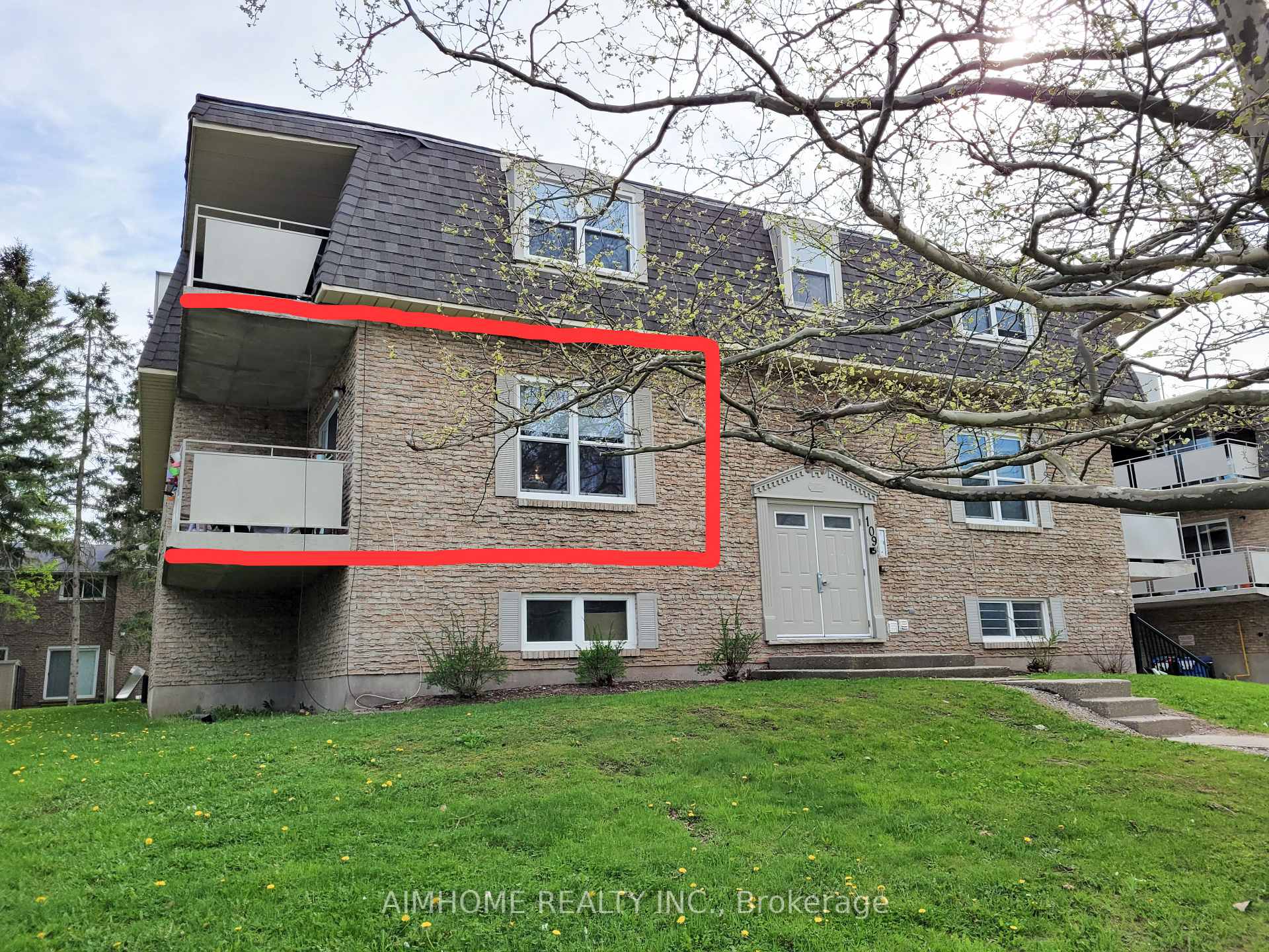 Photo 11 of 109 Westmount Road N, Waterloo, Beechwood — HOMEH