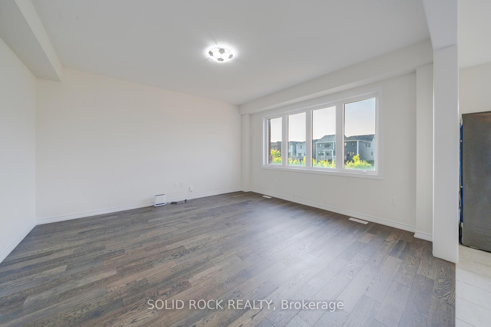 Photo 17 of 52 Explorer Way, Thorold, Rolling Meadows — HOMEH