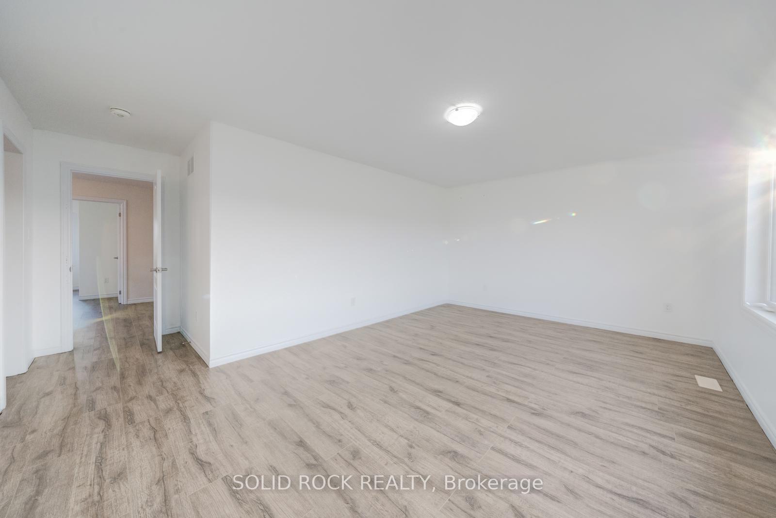 Photo 23 of 52 Explorer Way, Thorold, Rolling Meadows — HOMEH