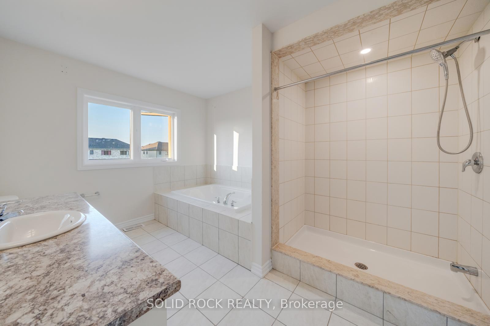 Photo 24 of 52 Explorer Way, Thorold, Rolling Meadows — HOMEH