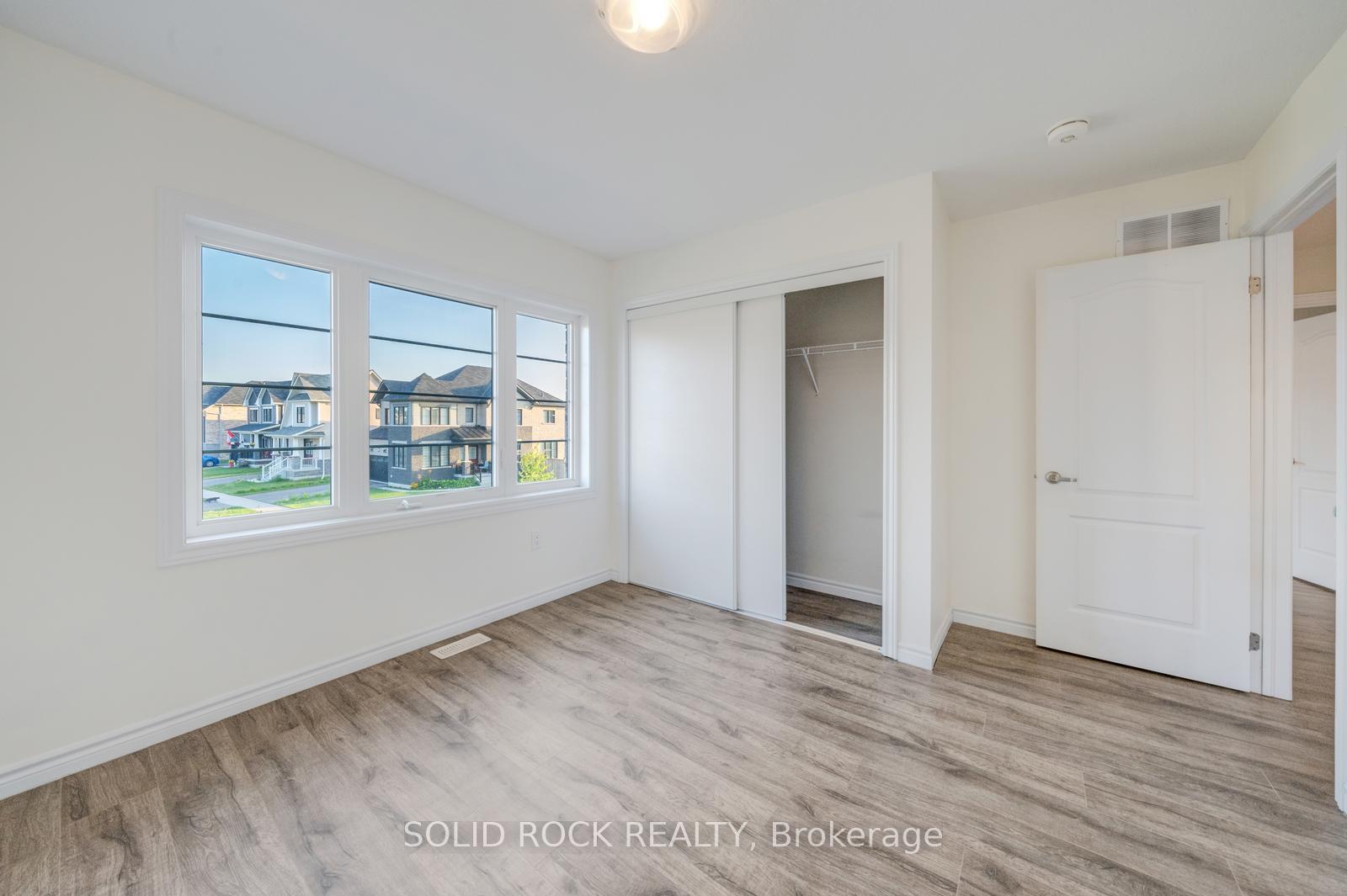 Photo 33 of 52 Explorer Way, Thorold, Rolling Meadows — HOMEH