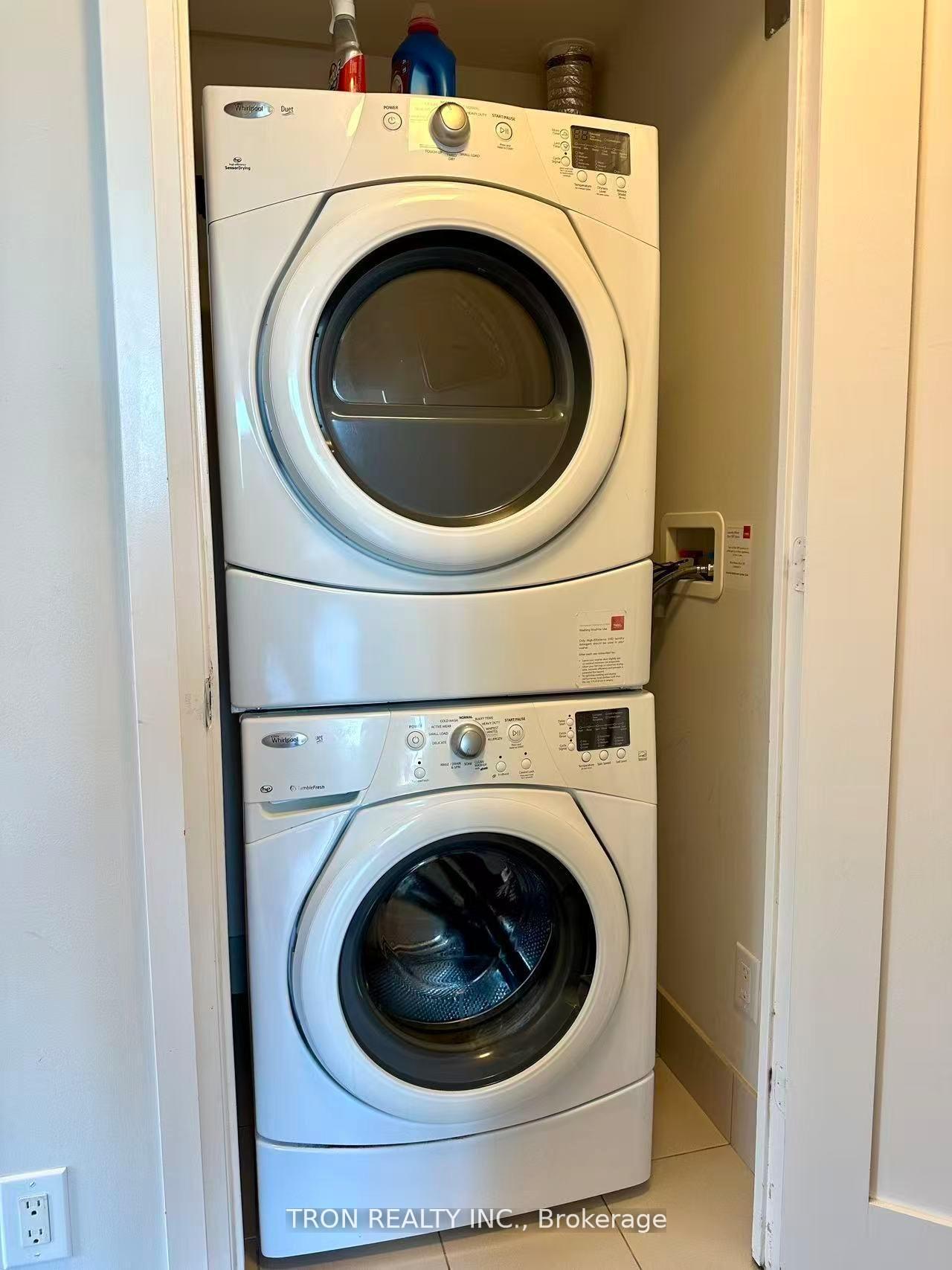 Photo 8 of Unit 2505, 2 Anndale Drive, North York, Willowdale East — HOMEH