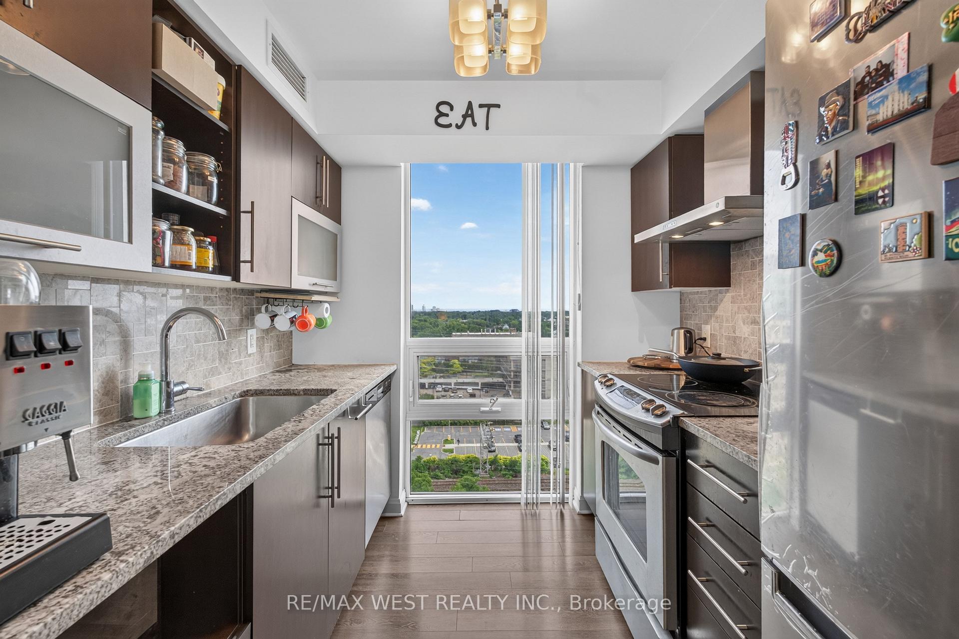 Photo 7 of Unit 1204, 1 Michael Power Place, Etobicoke, Islington-City Centre West — HOMEH
