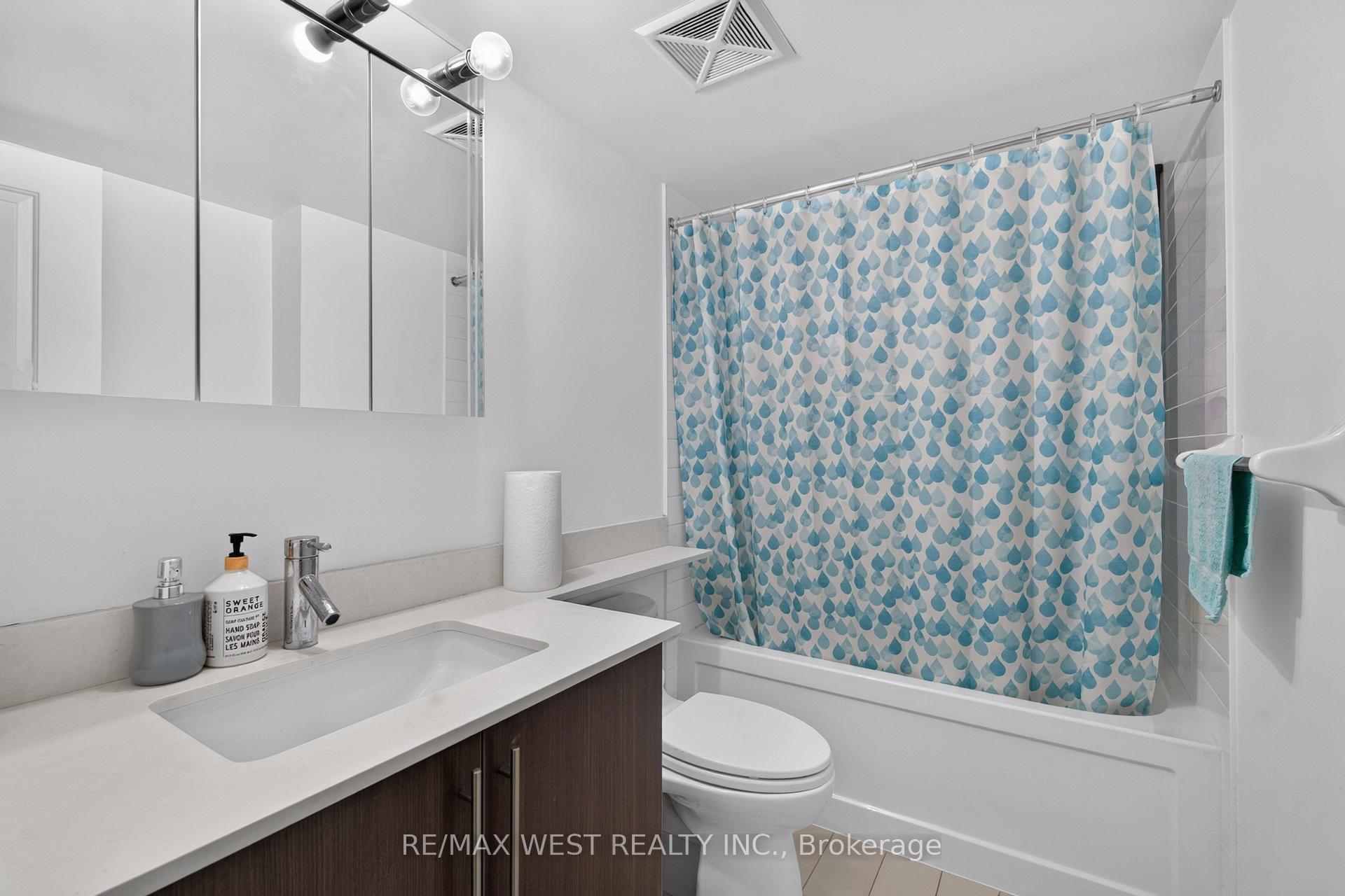 Photo 15 of Unit 1204, 1 Michael Power Place, Etobicoke, Islington-City Centre West — HOMEH