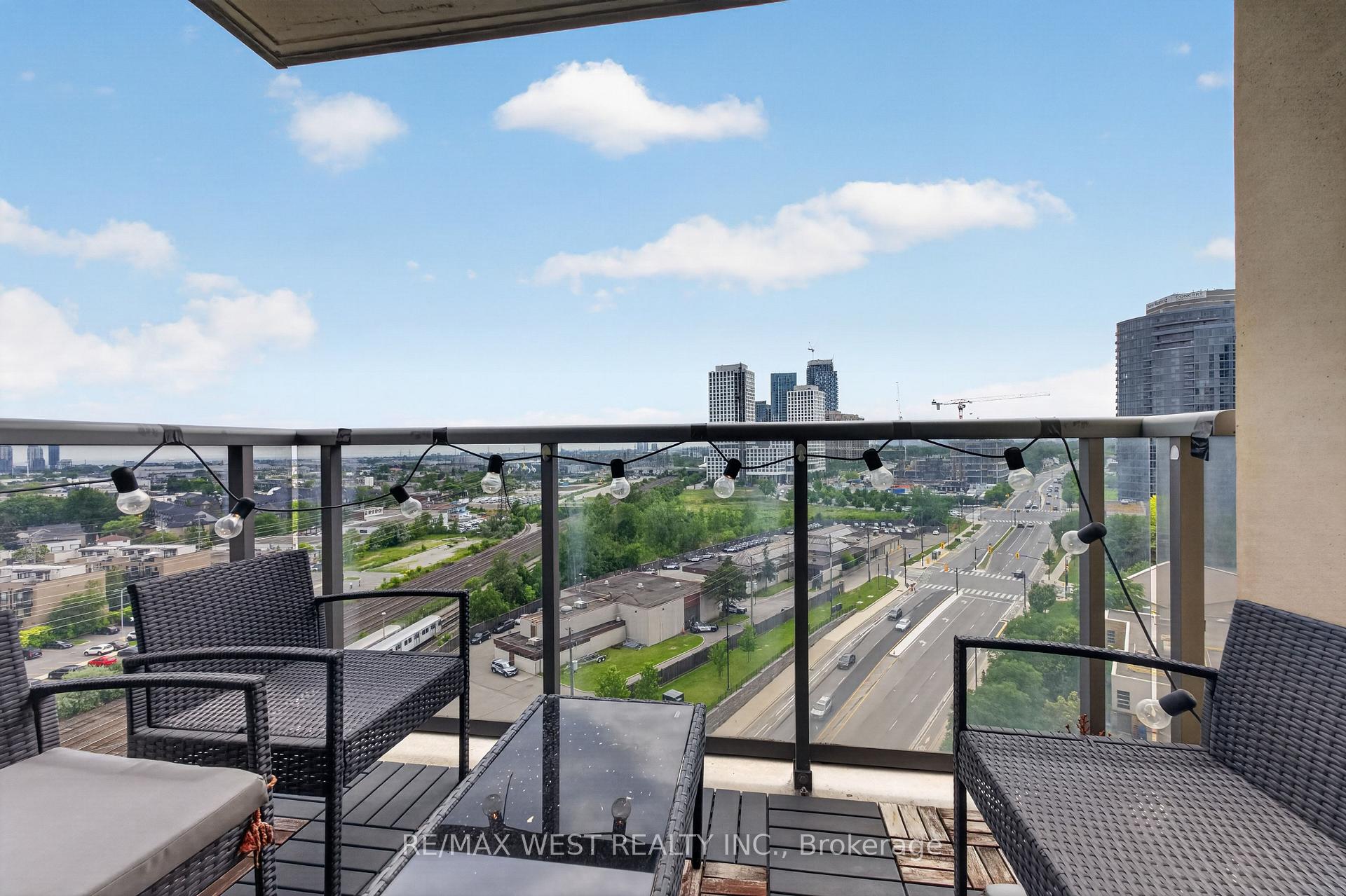 Photo 16 of Unit 1204, 1 Michael Power Place, Etobicoke, Islington-City Centre West — HOMEH