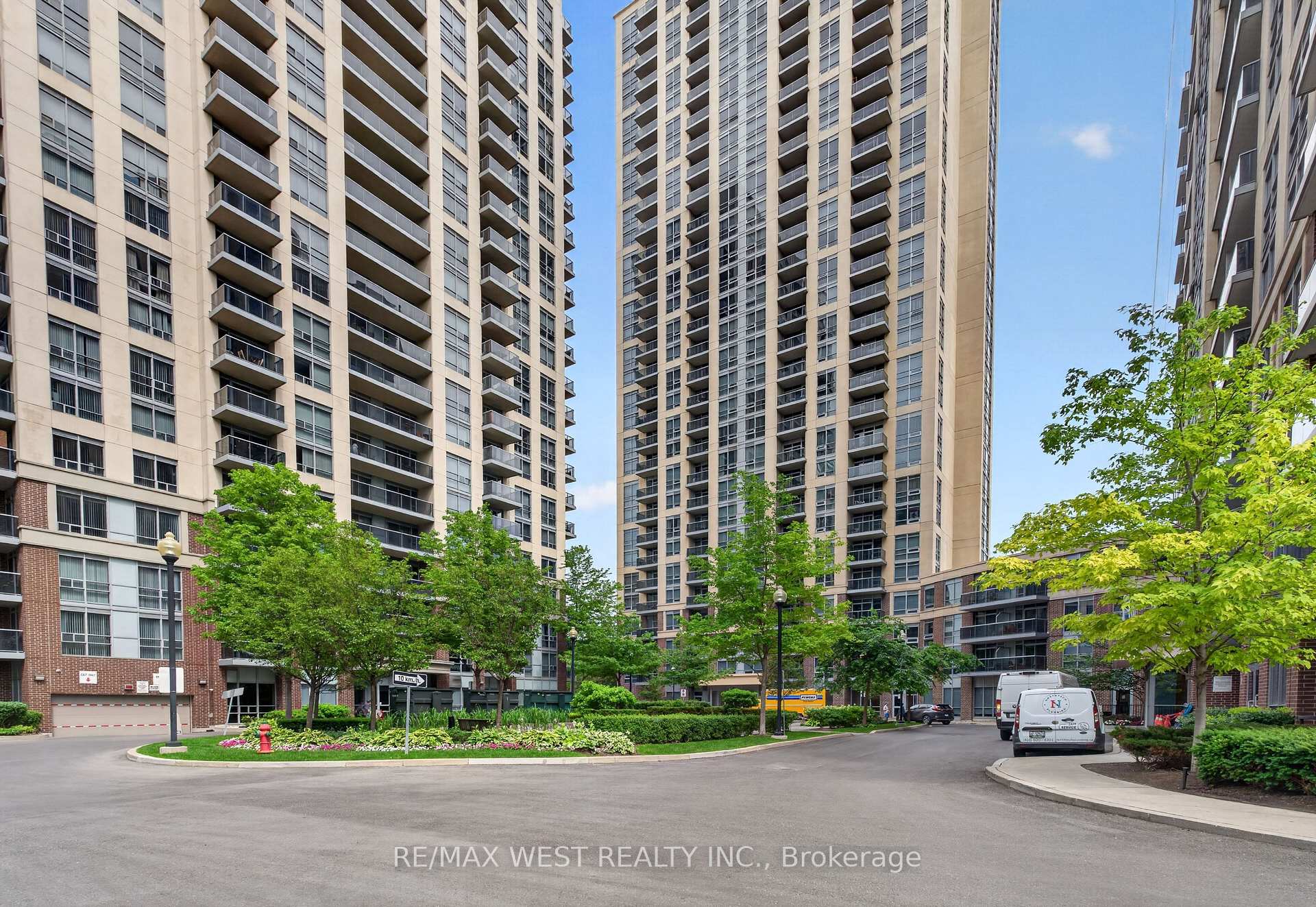 Photo 27 of Unit 1204, 1 Michael Power Place, Etobicoke, Islington-City Centre West — HOMEH