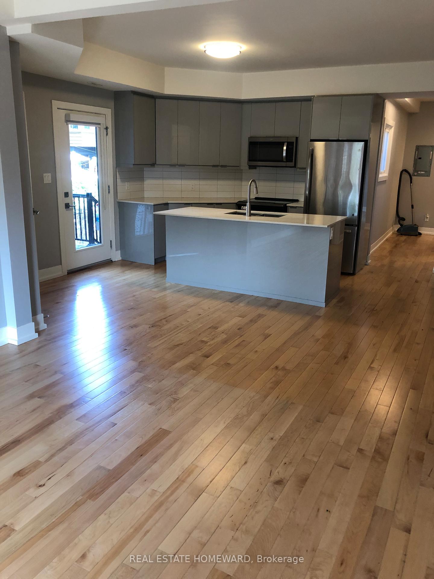 Photo 3 of Unit 3, 2174 Queen Street E, Toronto, The Beaches — HOMEH