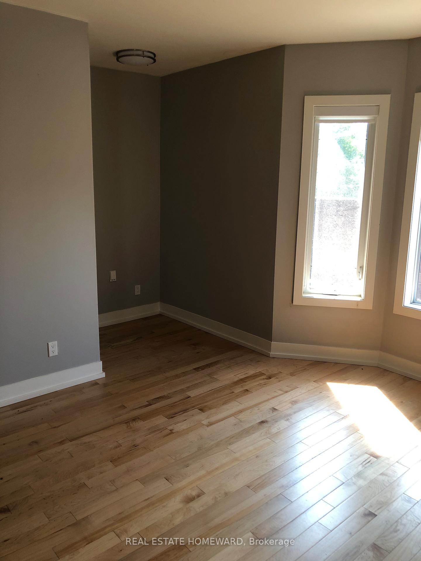 Photo 7 of Unit 3, 2174 Queen Street E, Toronto, The Beaches — HOMEH