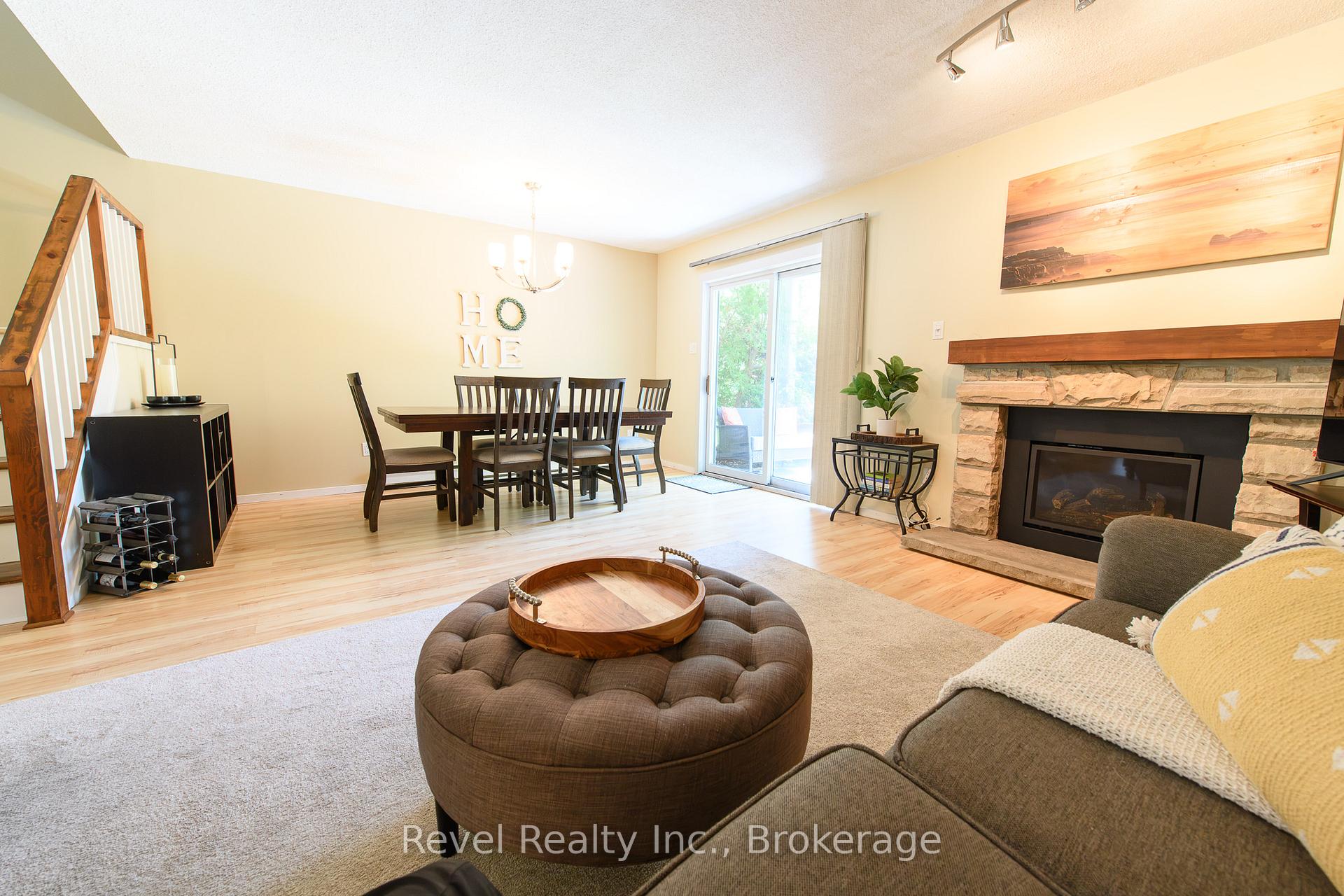 Photo 4 of 440 Oxbow Crescent W, Collingwood — HOMEH