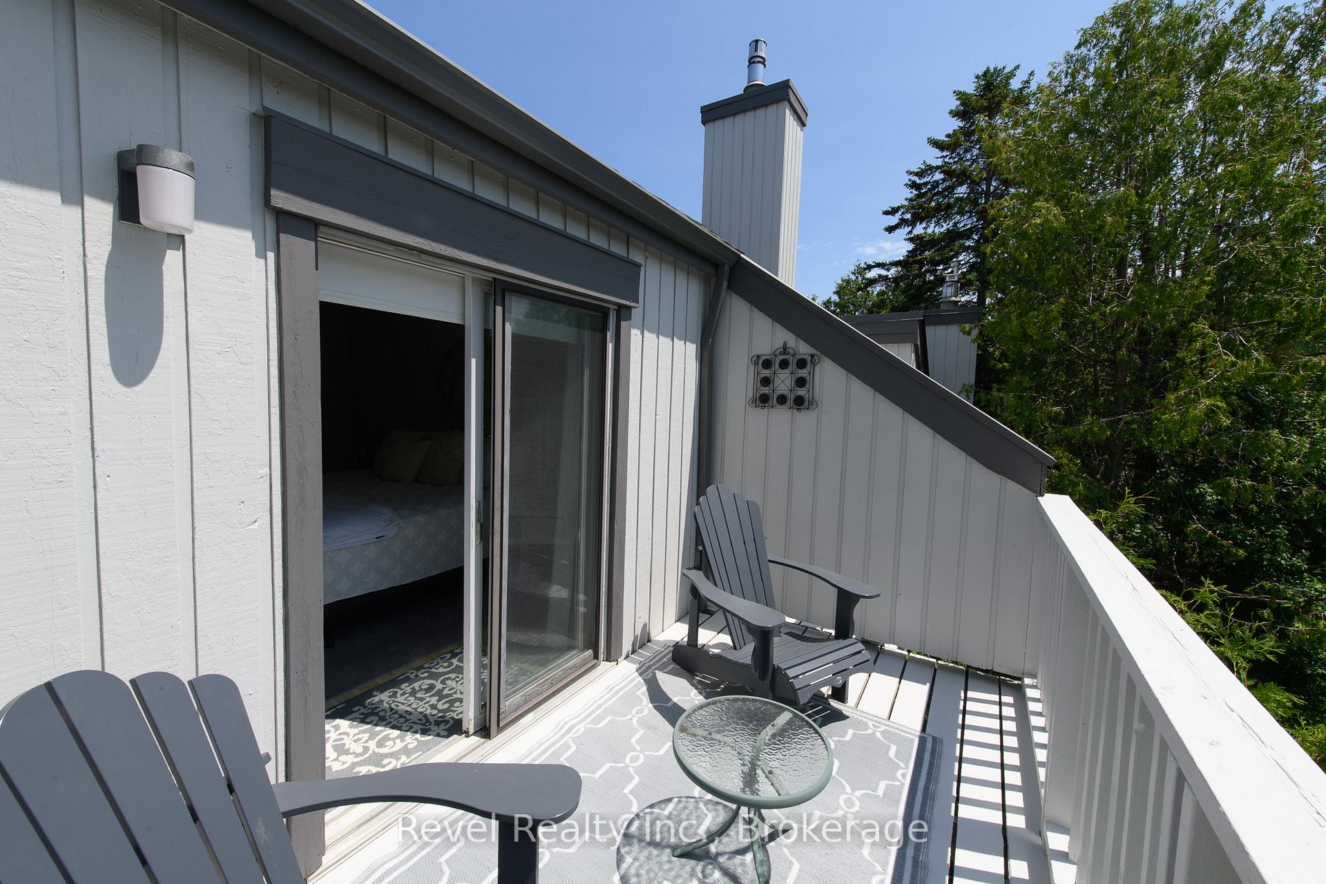 Photo 21 of 440 Oxbow Crescent W, Collingwood — HOMEH