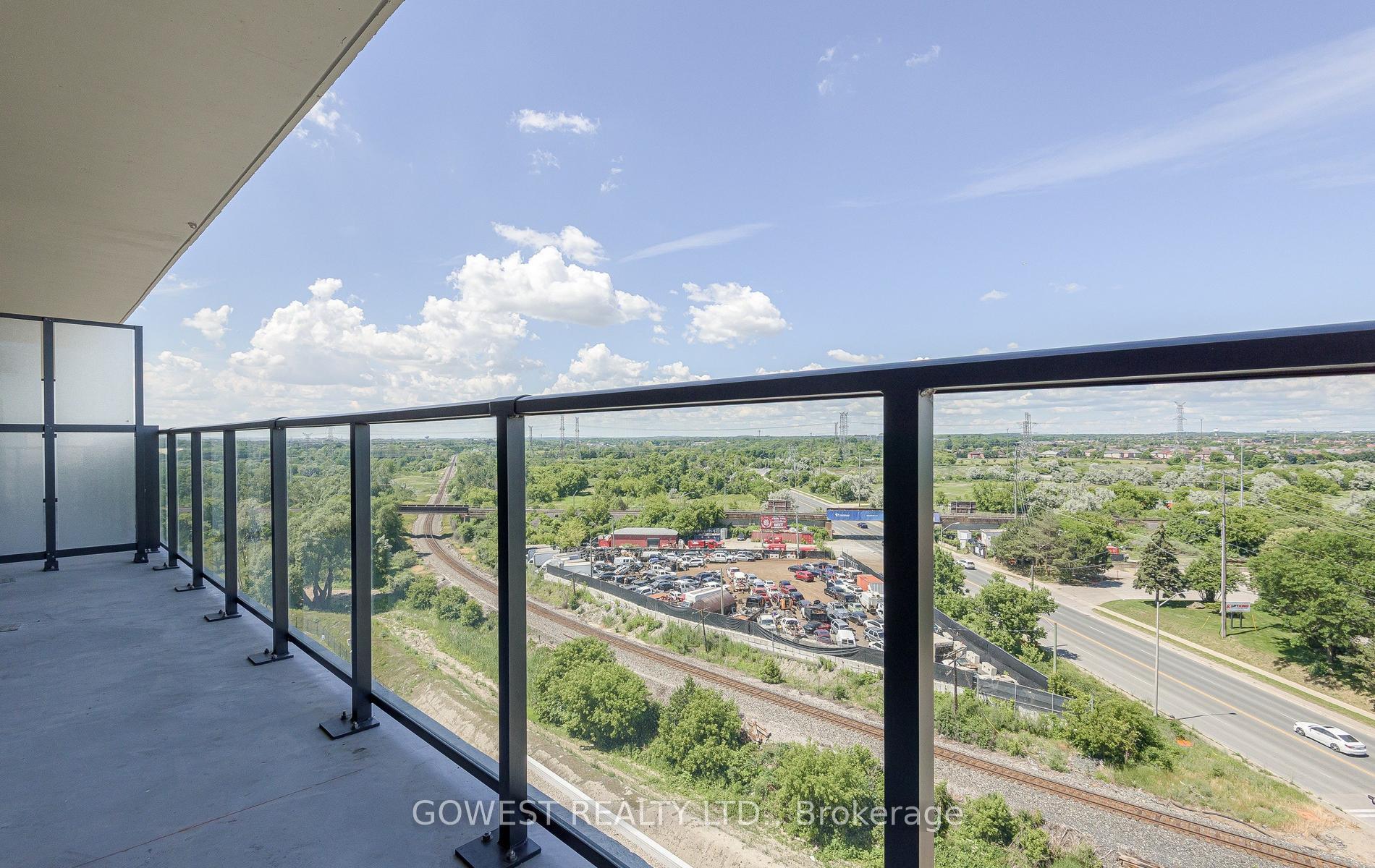Photo 9 of Unit 902, 10 Flavelle Trail, Vaughan, Steeles West Industrial — HOMEH