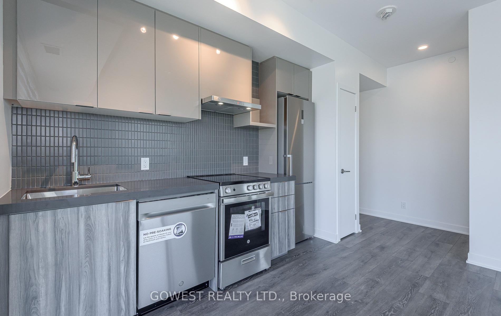 Photo 14 of Unit 902, 10 Flavelle Trail, Vaughan, Steeles West Industrial — HOMEH