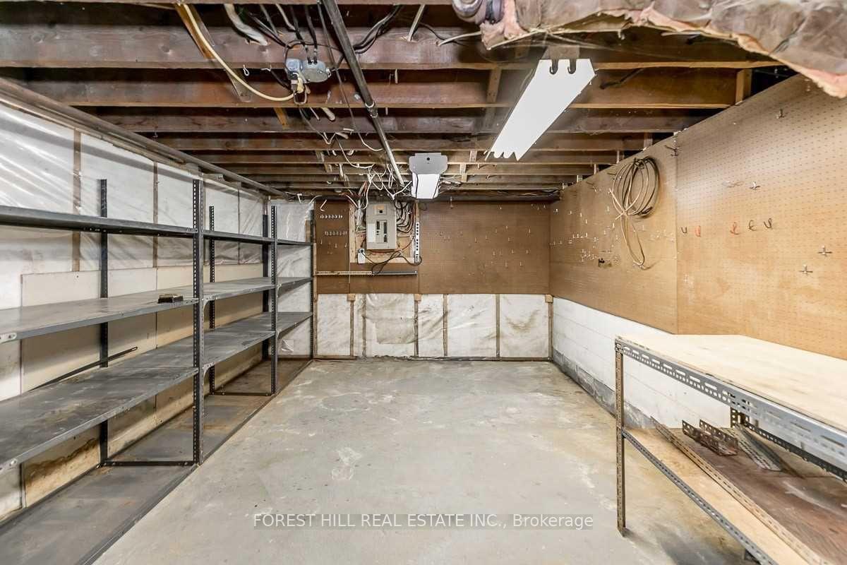 Photo 12 of 460 Main Street, King, Schomberg — HOMEH
