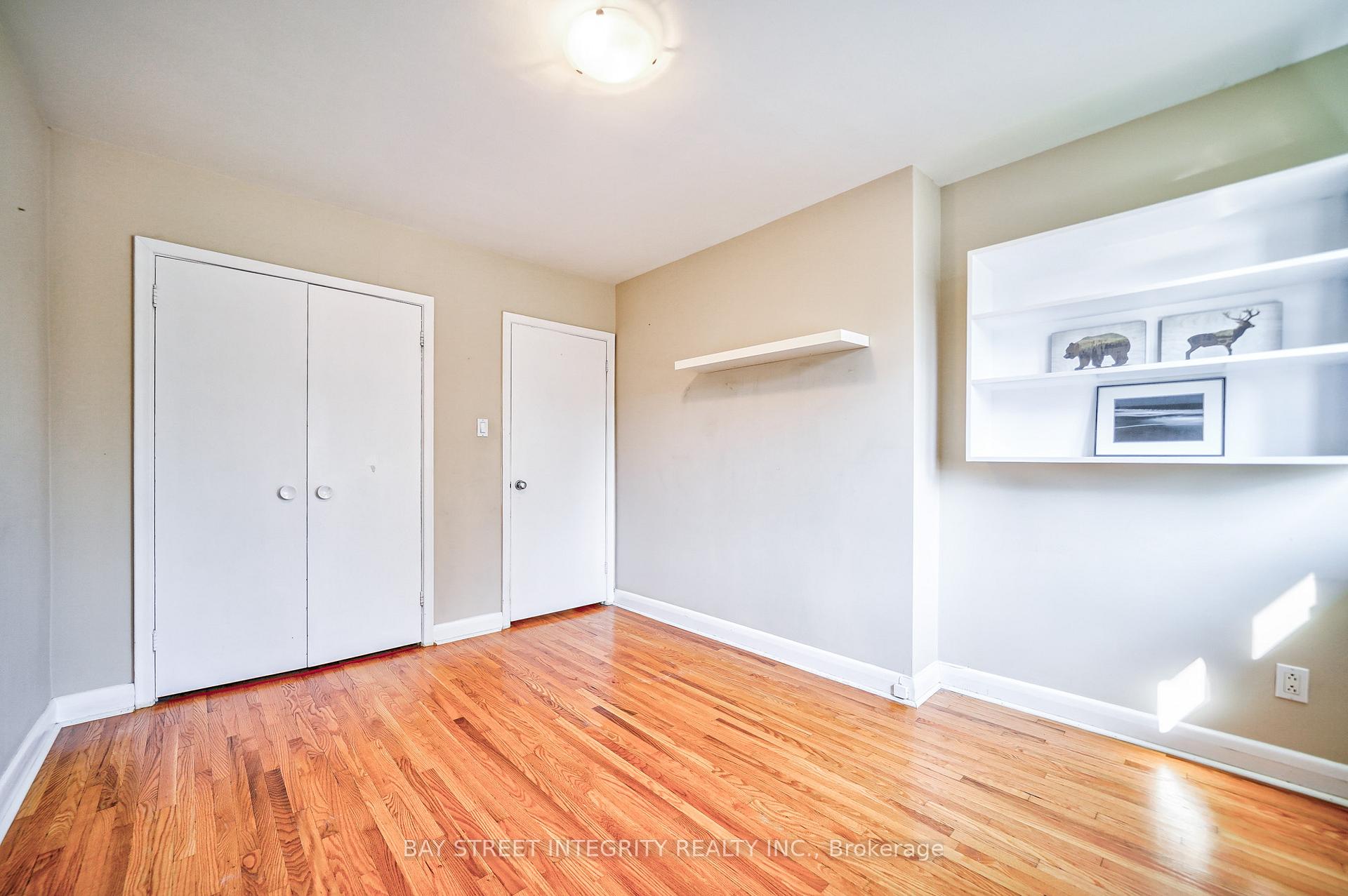 Photo 24 of 63 Rossburn Drive, Etobicoke, Etobicoke West Mall — HOMEH