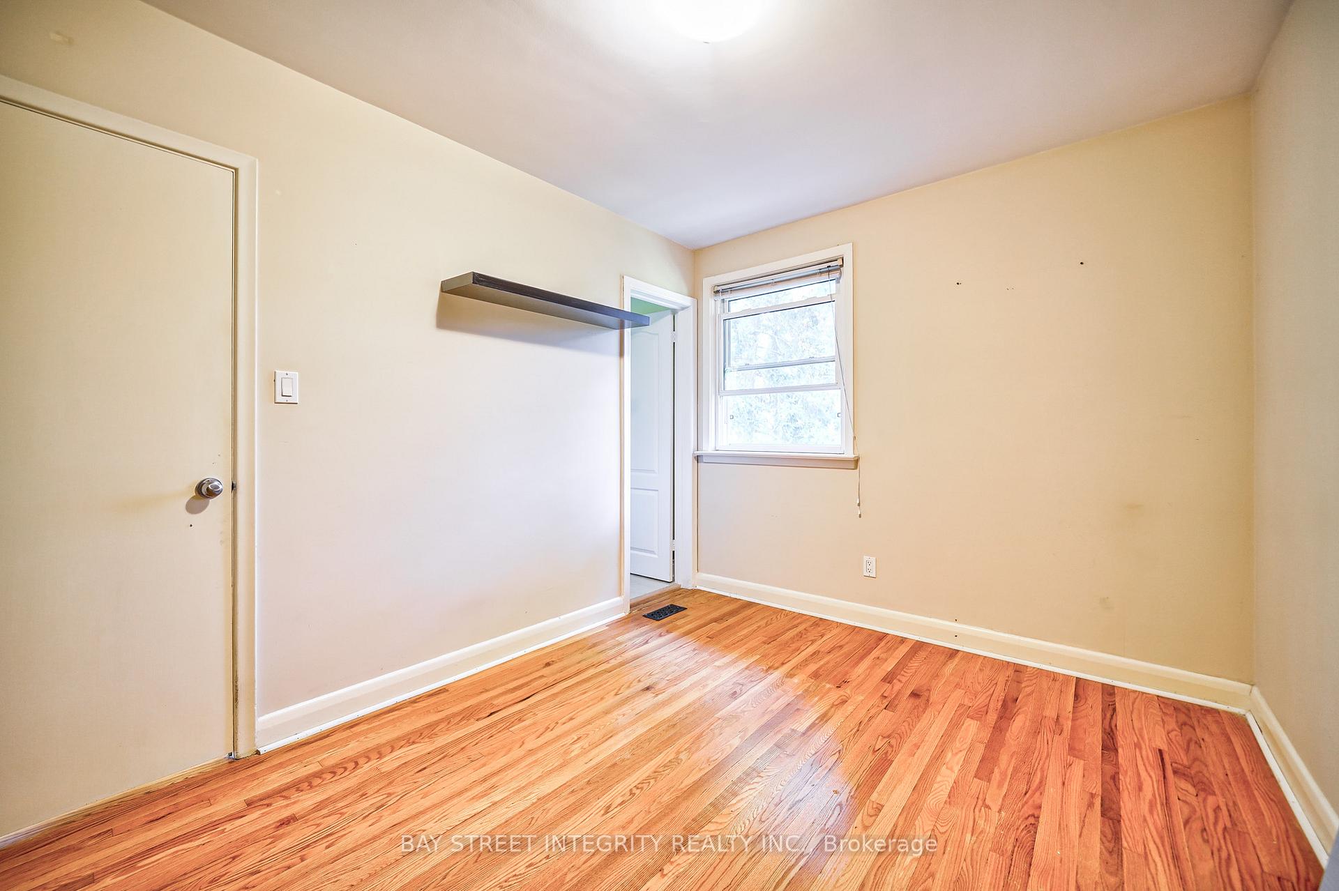 Photo 26 of 63 Rossburn Drive, Etobicoke, Etobicoke West Mall — HOMEH