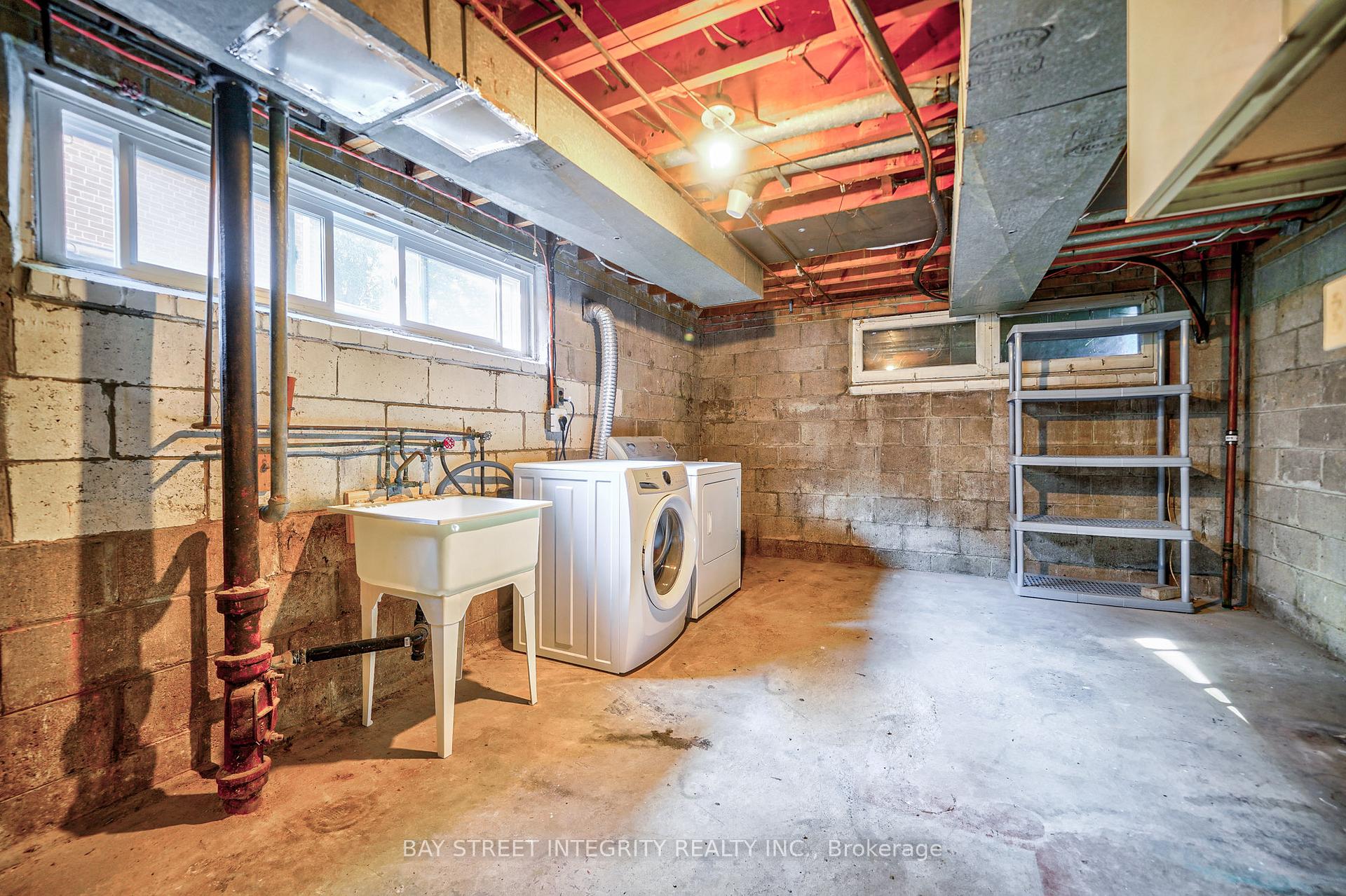 Photo 37 of 63 Rossburn Drive, Etobicoke, Etobicoke West Mall — HOMEH