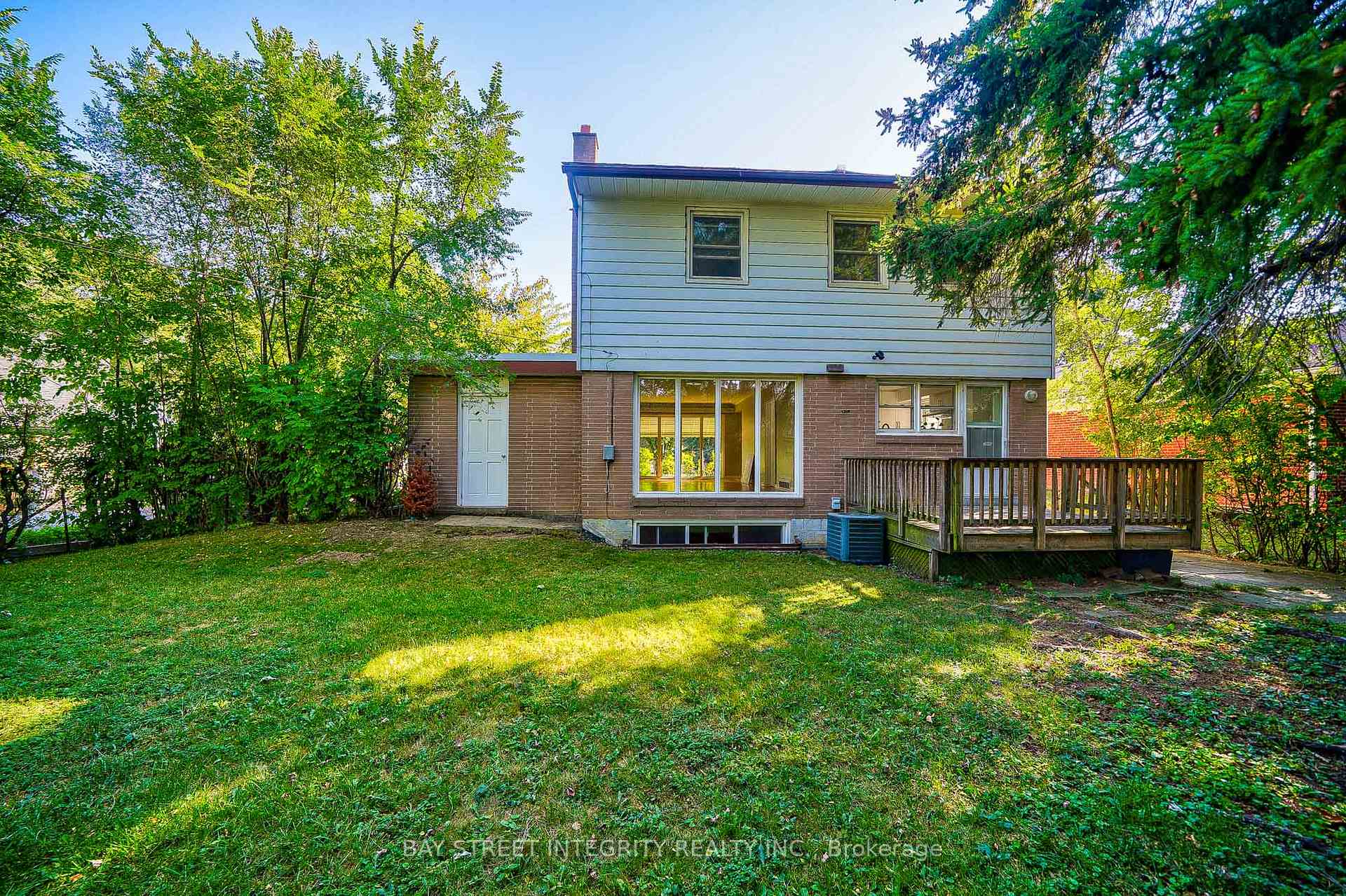 Photo 40 of 63 Rossburn Drive, Etobicoke, Etobicoke West Mall — HOMEH