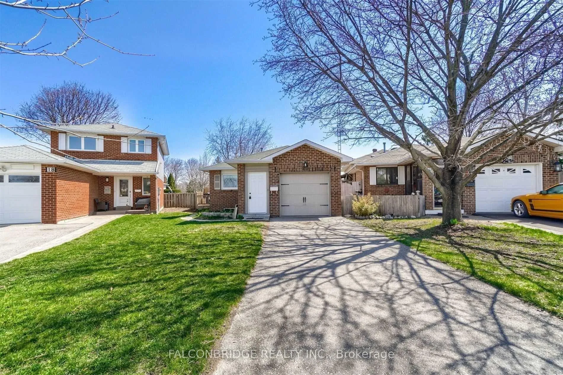 Photo 1 of 20 tropical Court, Brampton, Heart Lake — HOMEH