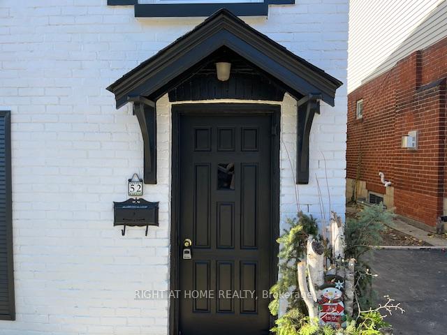Photo 4 of 52 Beresford Avenue, Toronto, High Park-Swansea — HOMEH
