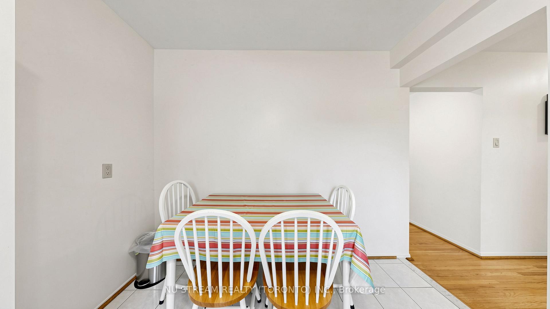 Photo 10 of 86 Brian Drive, North York, Pleasant View — HOMEH