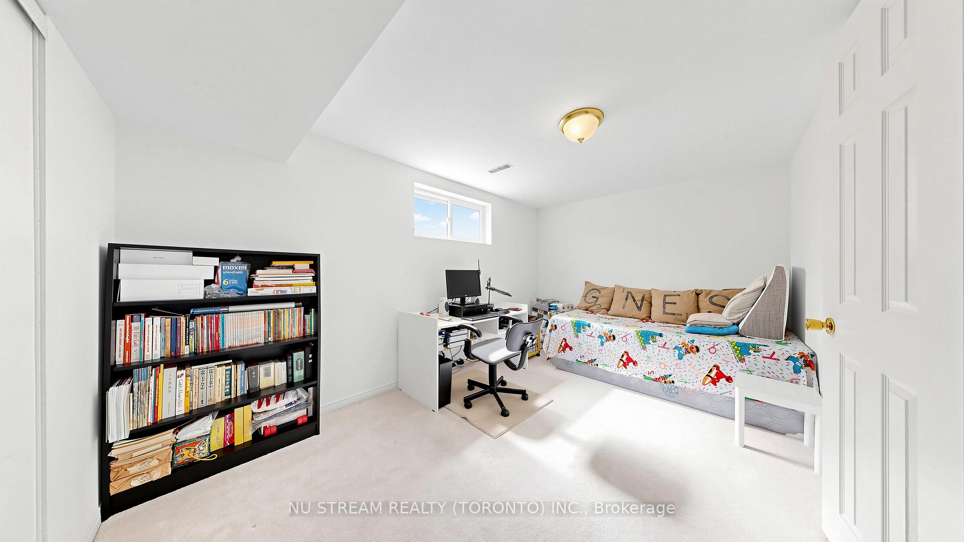 Photo 27 of 86 Brian Drive, North York, Pleasant View — HOMEH