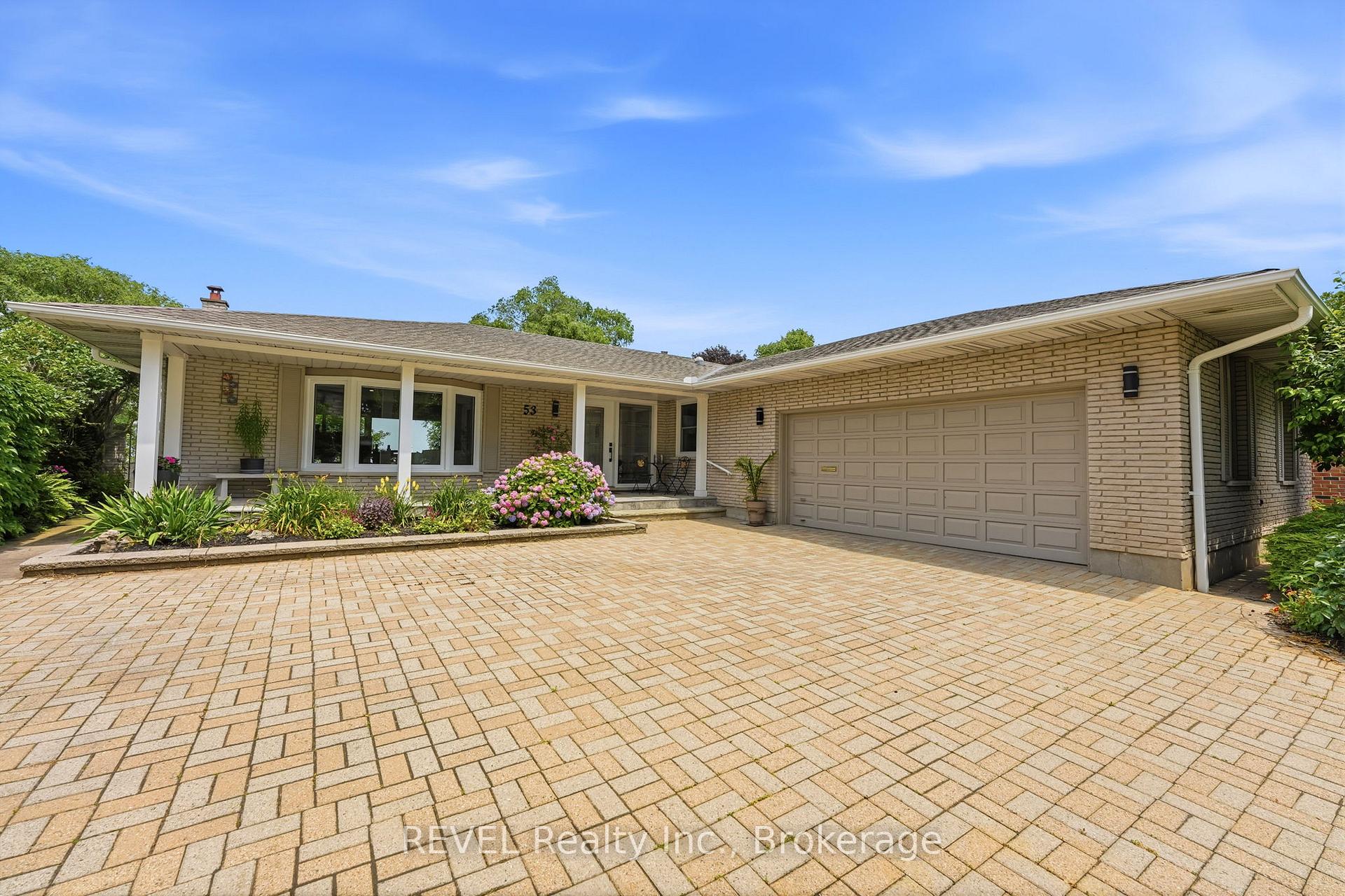 Photo 10 of 53 Beachview Drive, St. Catharines, Lakeshore — HOMEH