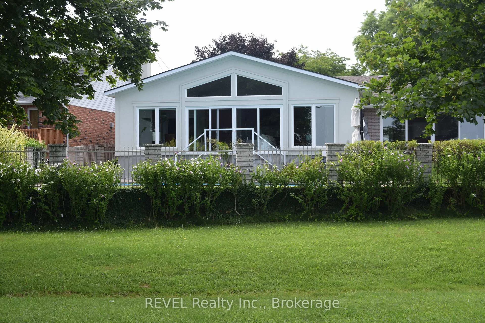 Photo 51 of 53 Beachview Drive, St. Catharines, Lakeshore — HOMEH