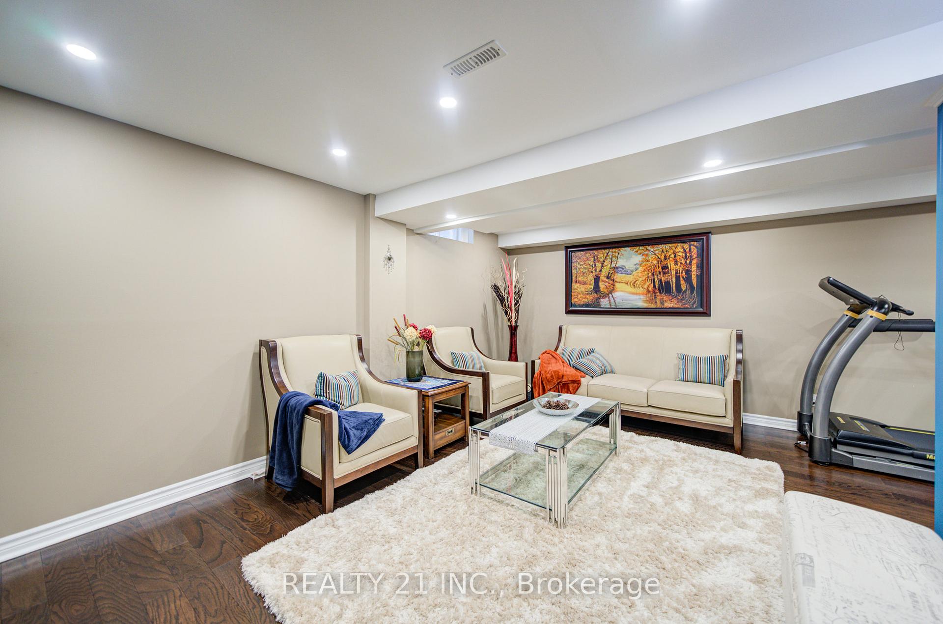 Photo 25 of 36 Lurcook Street, Ajax, South East — HOMEH