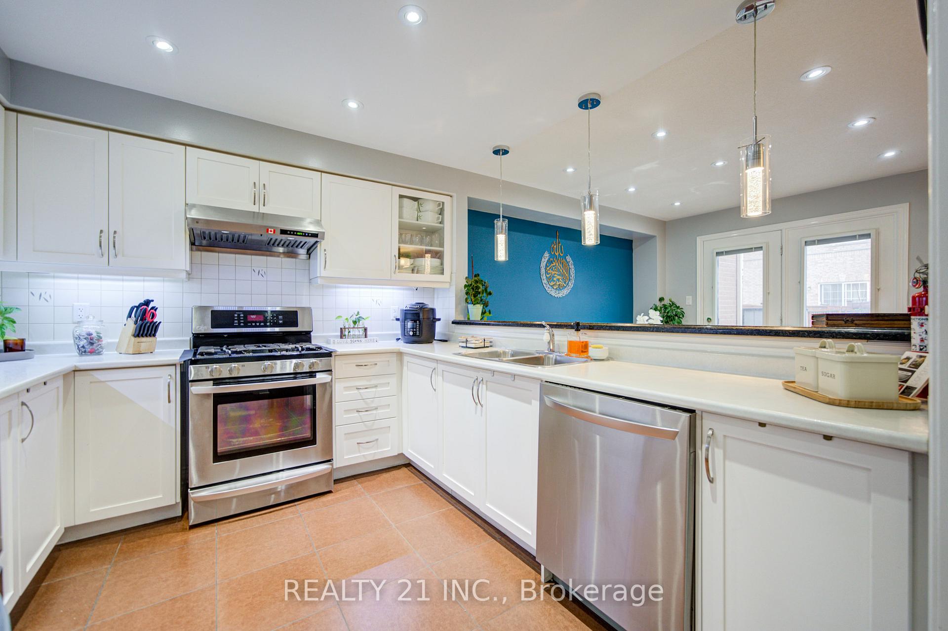 Photo 30 of 36 Lurcook Street, Ajax, South East — HOMEH